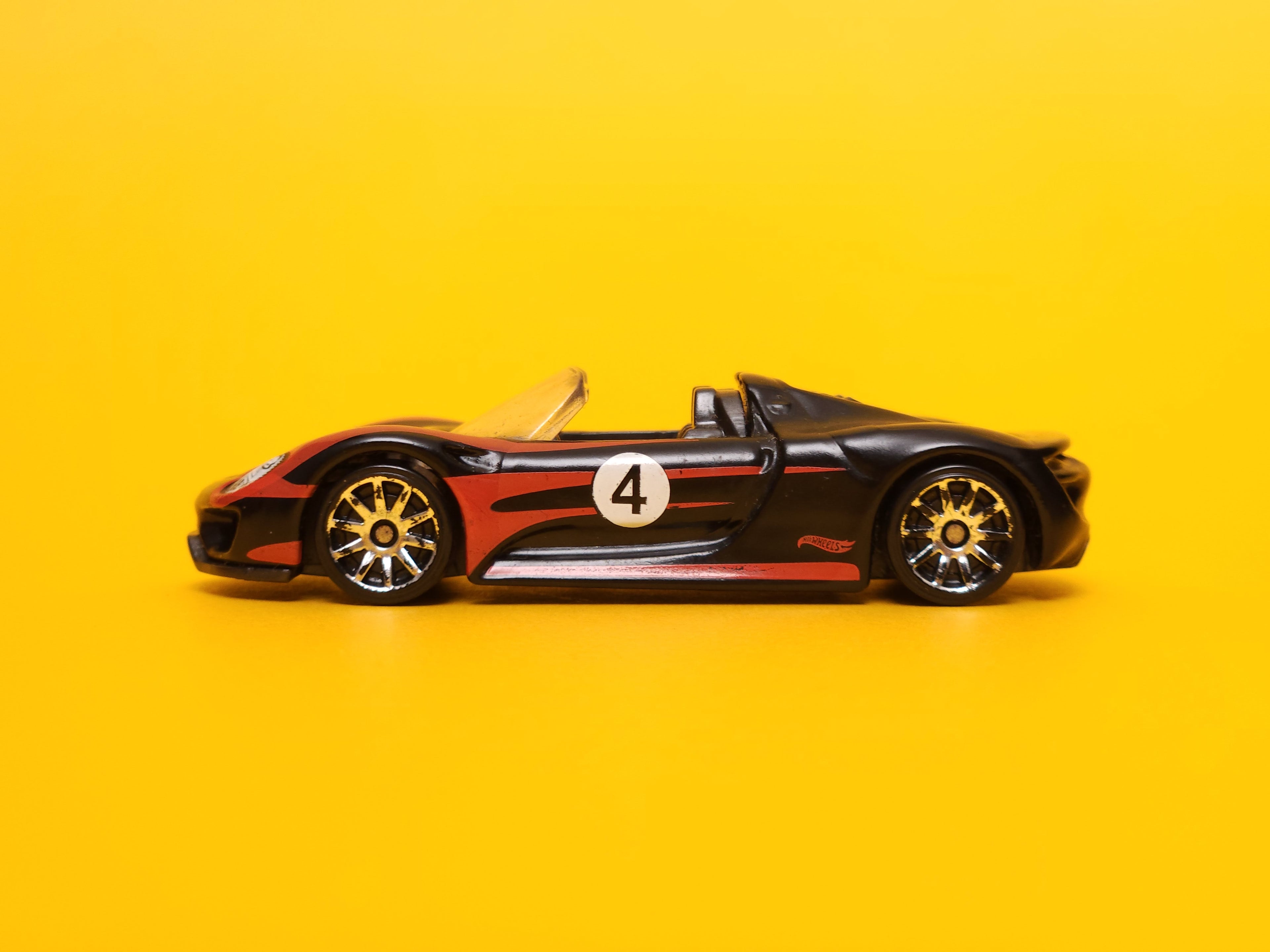 Porsche 918 Spyder: Black – 2019 Mattel Hot Wheels Basic