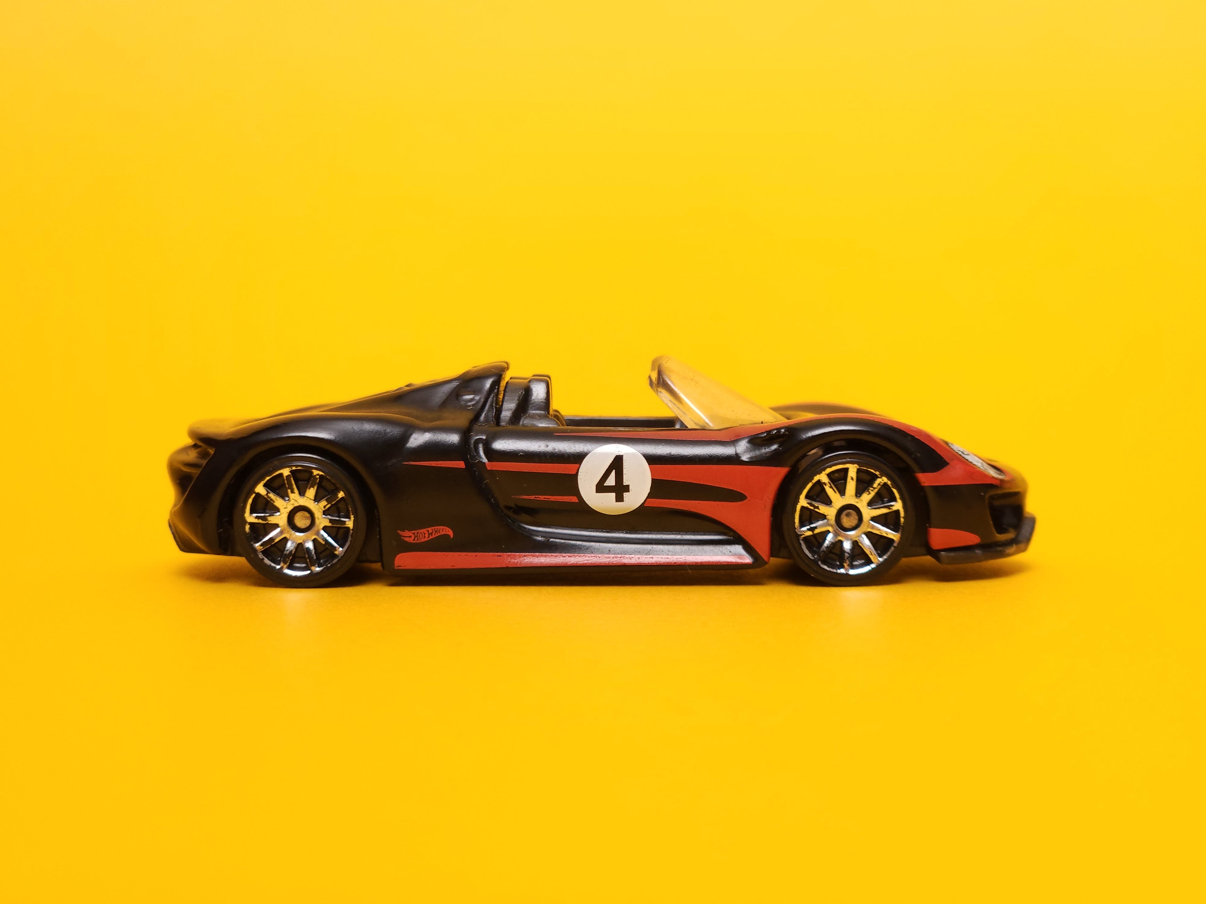 Porsche 918 Spyder: Black – 2019 Mattel Hot Wheels Basic