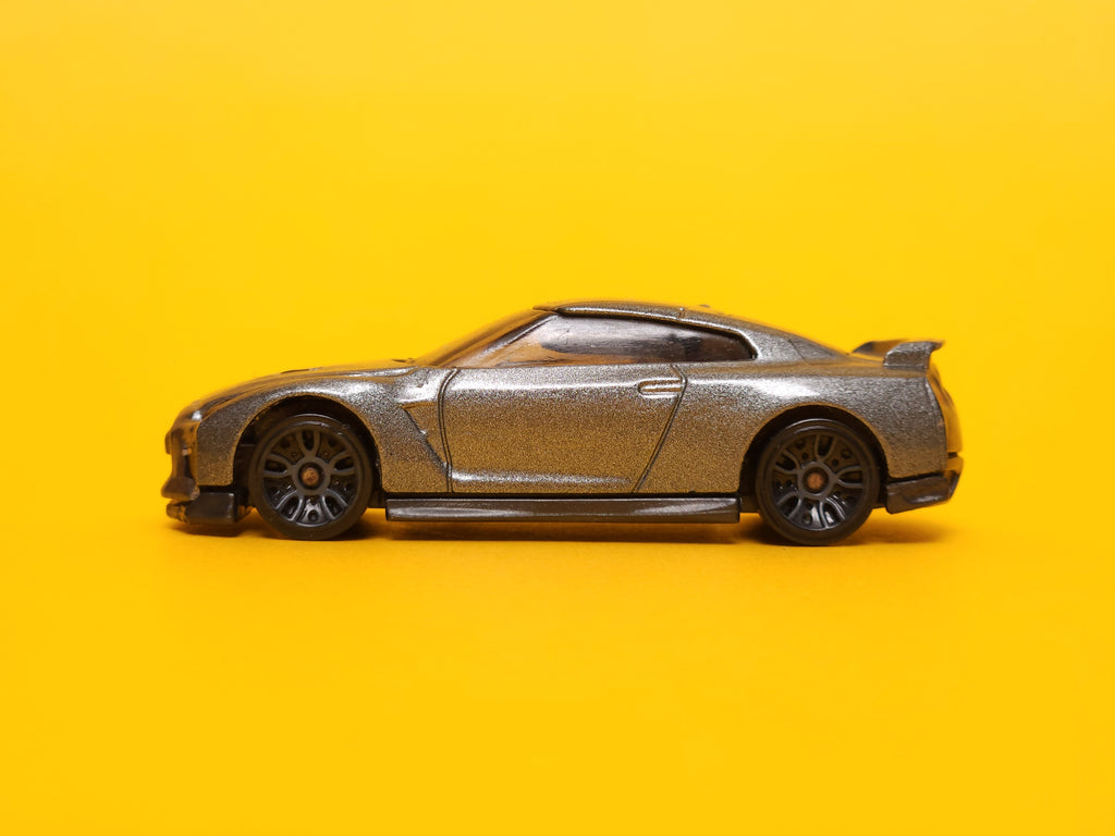'17 Nissan GT-R (R35): Dark Gray – 2017 Mattel Hot Wheels Basic