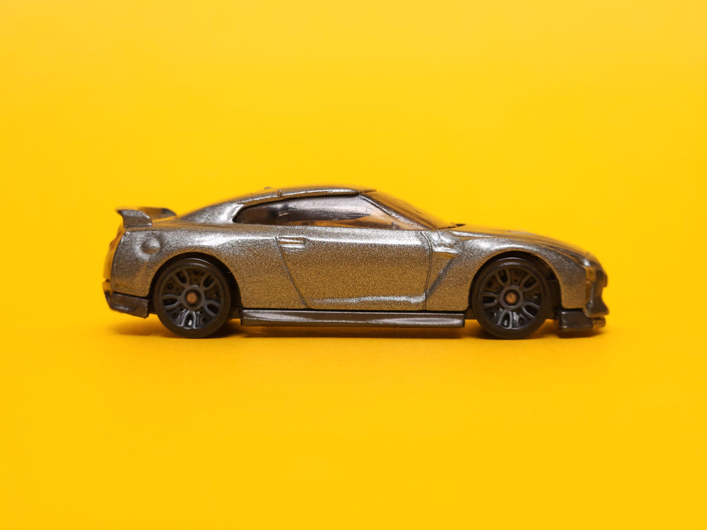 '17 Nissan GT-R (R35): Dark Gray – 2017 Mattel Hot Wheels Basic