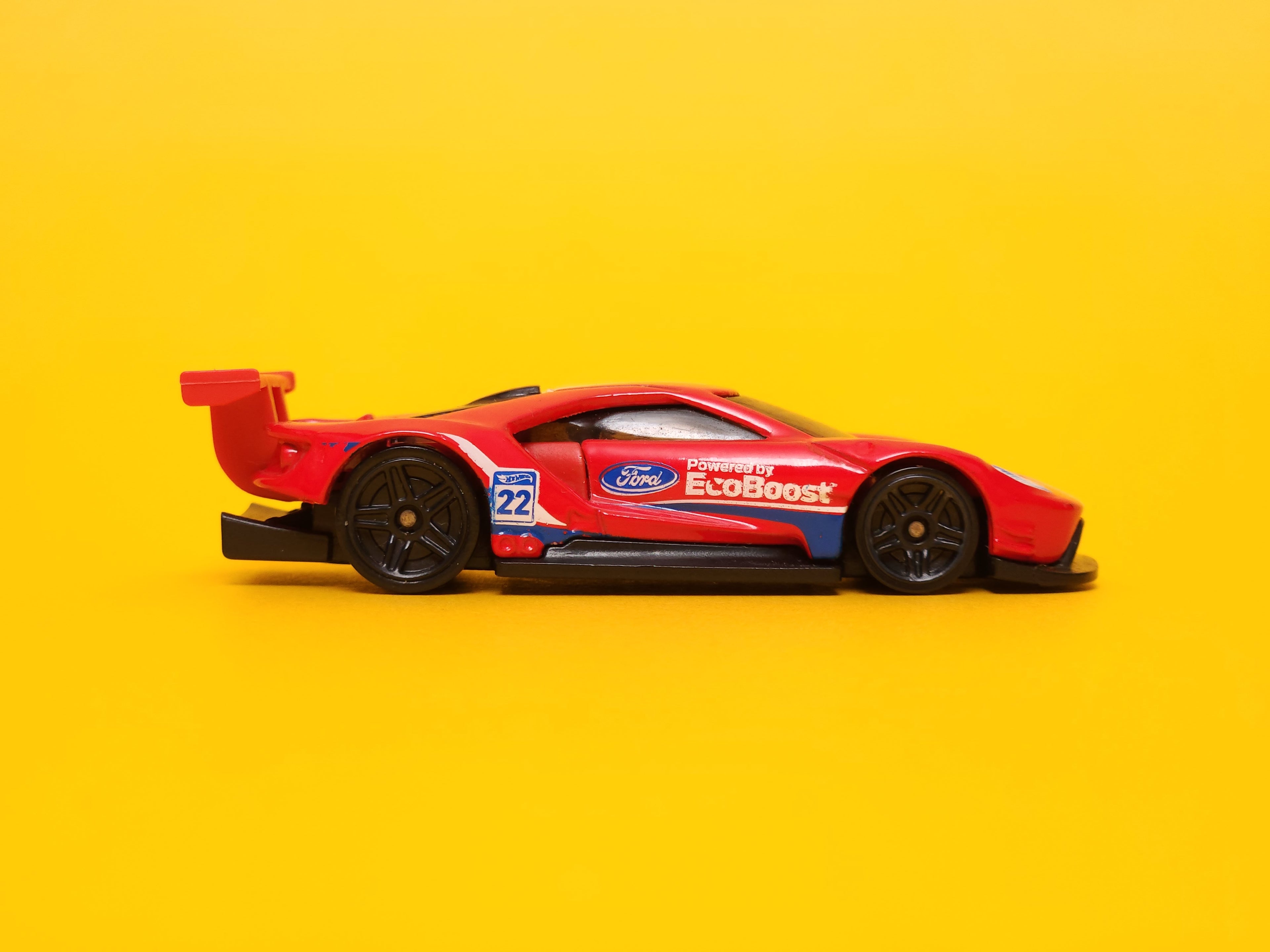 2016 Ford GT Race: Red – 2018 Mattel Hot Wheels Basic