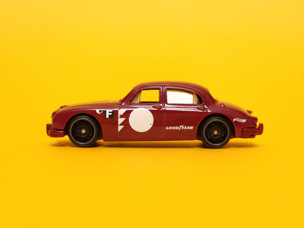 Jaguar Mk1: Maroon – 2025 Mattel Hot Wheels Basic