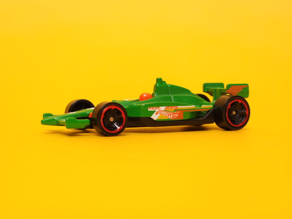 Indy 500 Oval: Green – 2019 Mattel Hot Wheels Basic