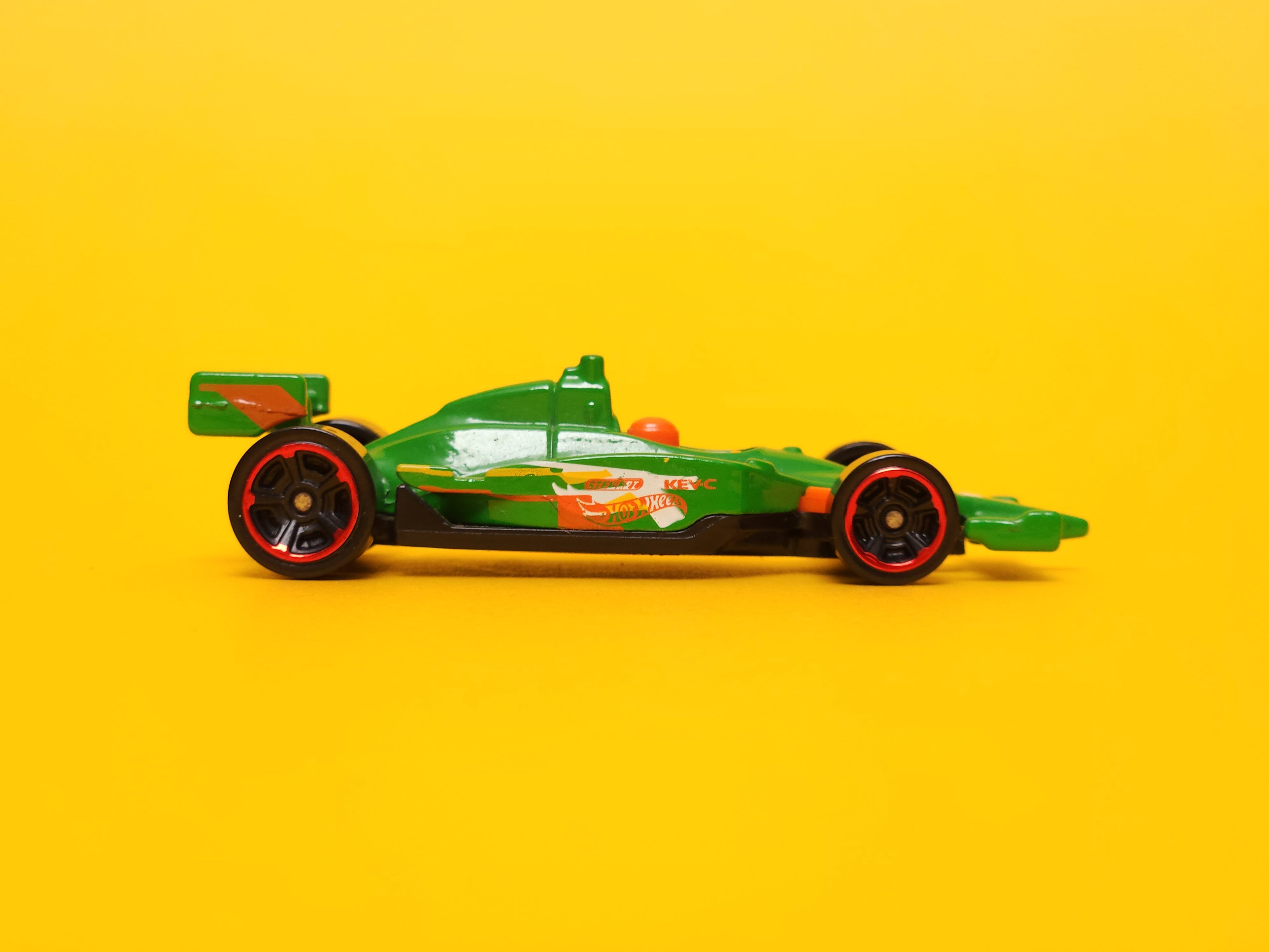 Indy 500 Oval: Green – 2019 Mattel Hot Wheels Basic
