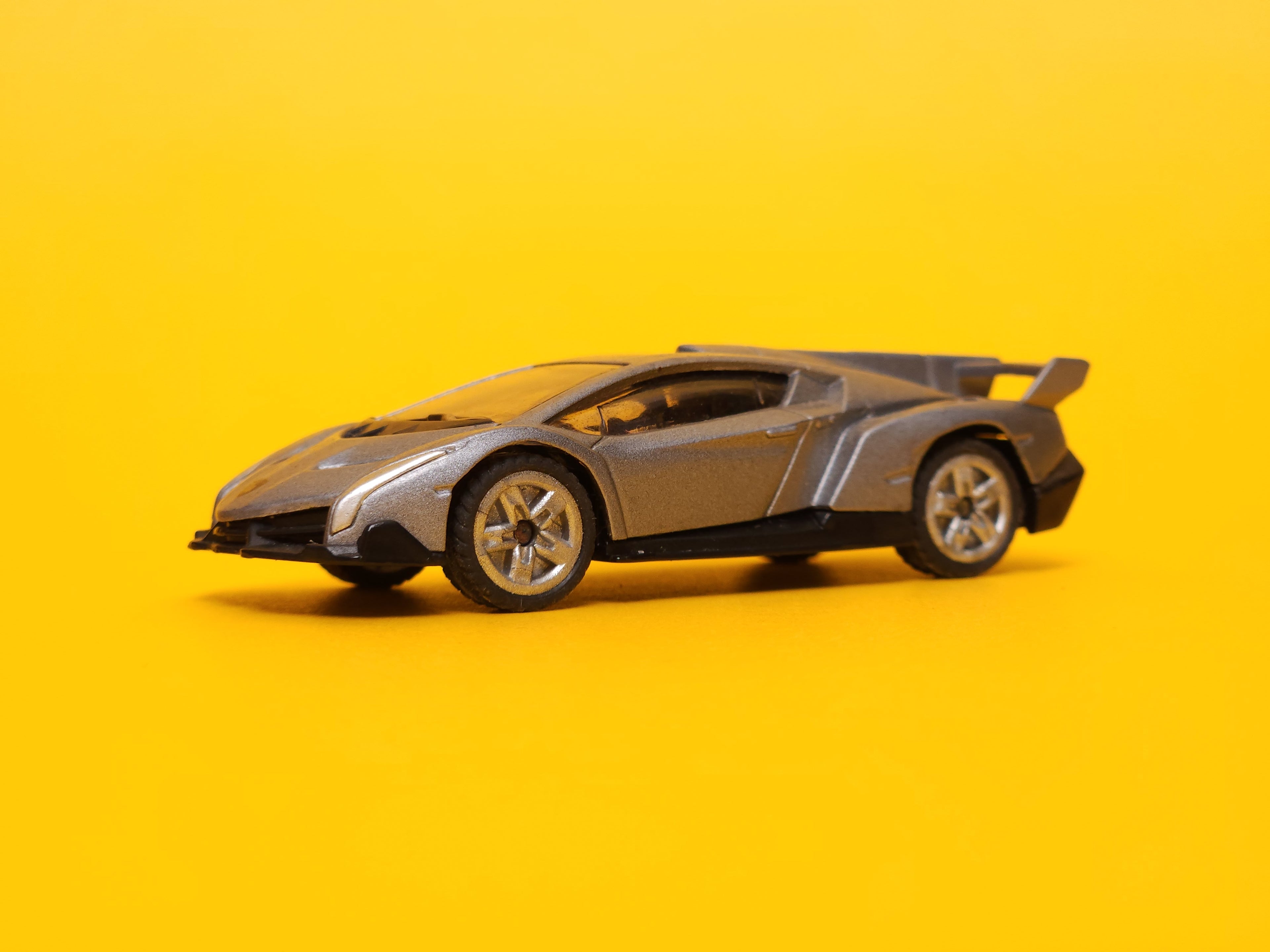 Lamborghini Veneno: Grey – Siku