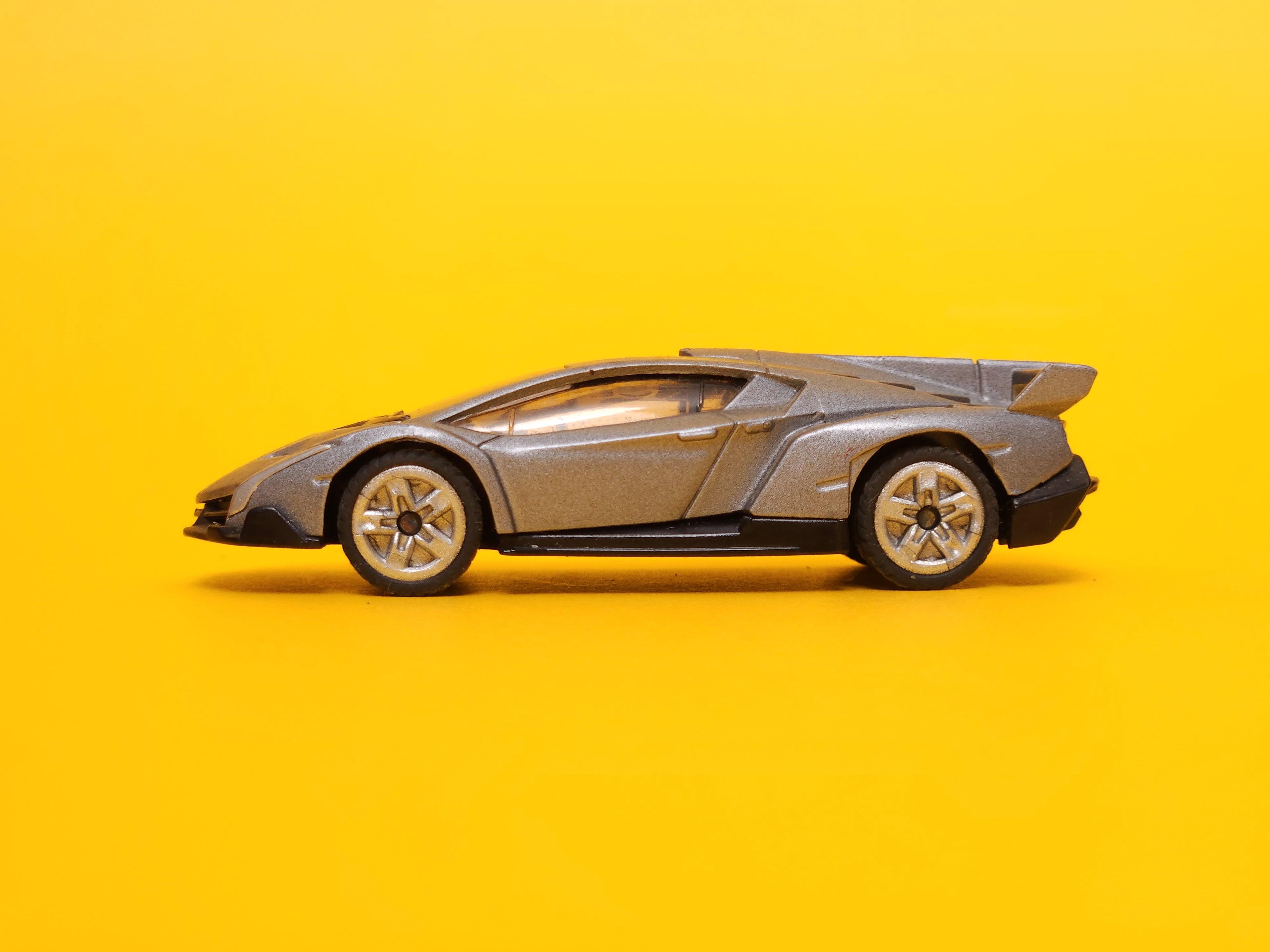 Lamborghini Veneno: Grey – Siku