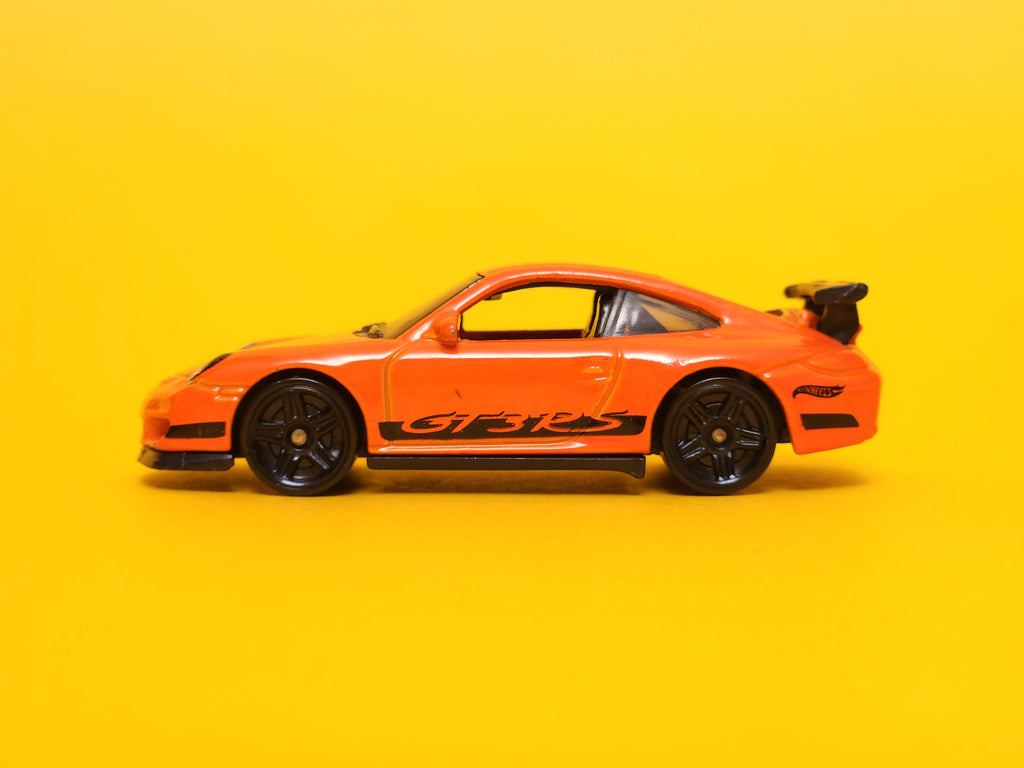 Porsche 911 GT3 RS: Orange – 2013 Mattel Hot Wheels Basic
