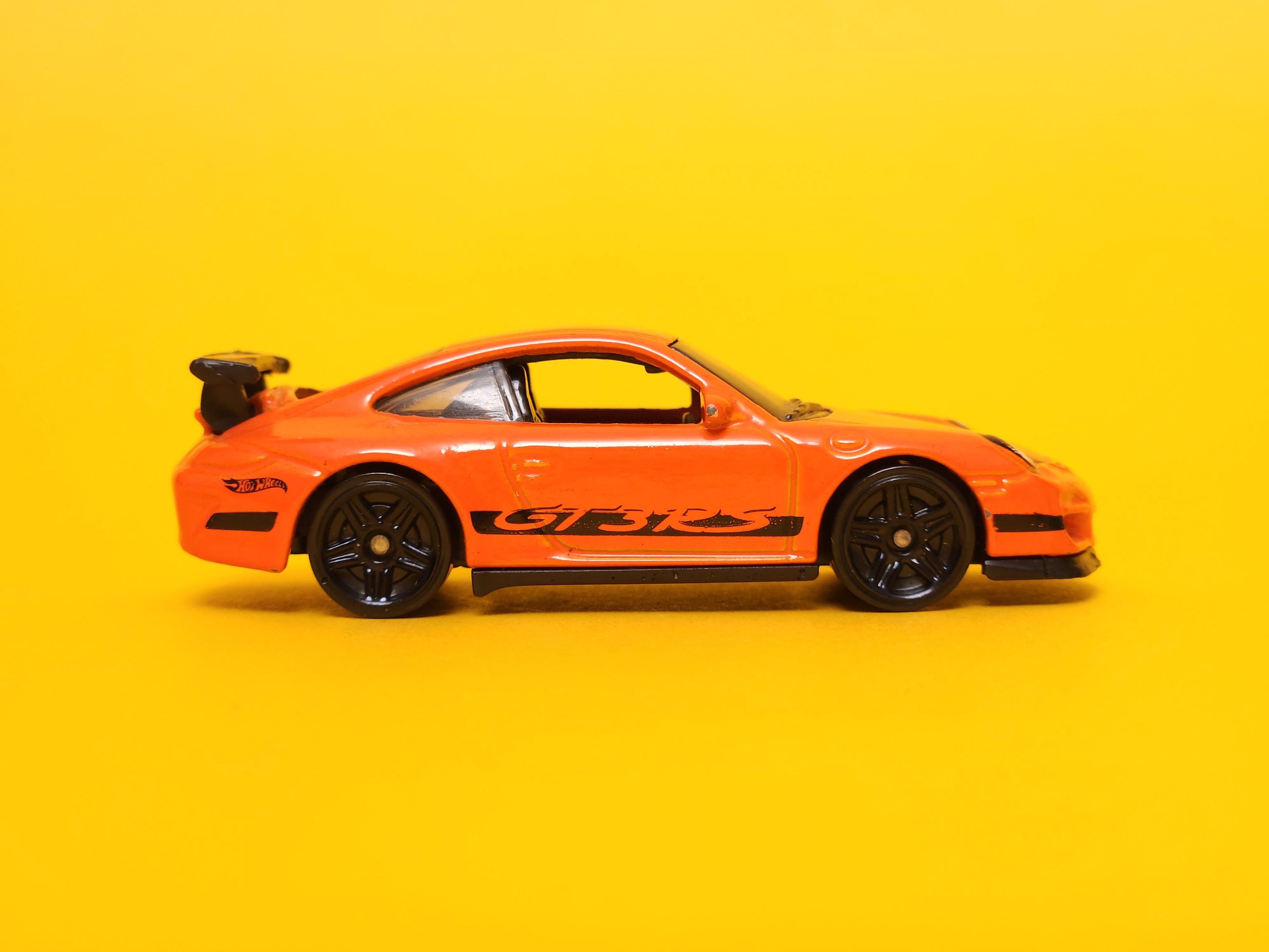 Porsche 911 GT3 RS: Orange – 2013 Mattel Hot Wheels Basic