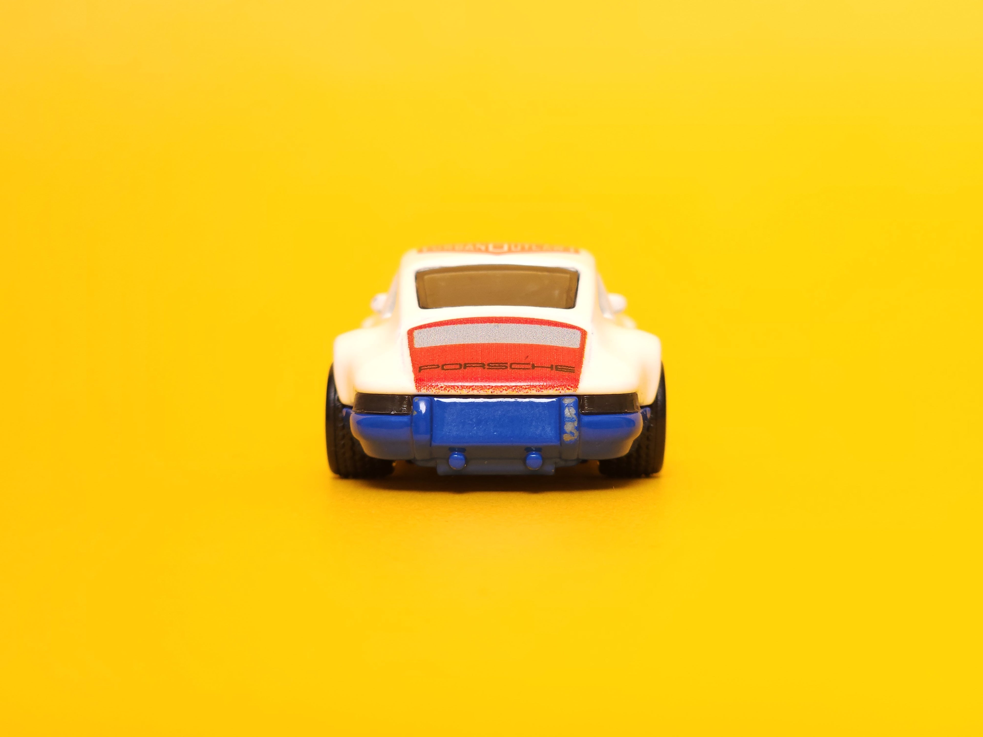 '71 Porsche 911: Urban Outlaw White & Blue – 2020 Mattel Hot Wheels Premium