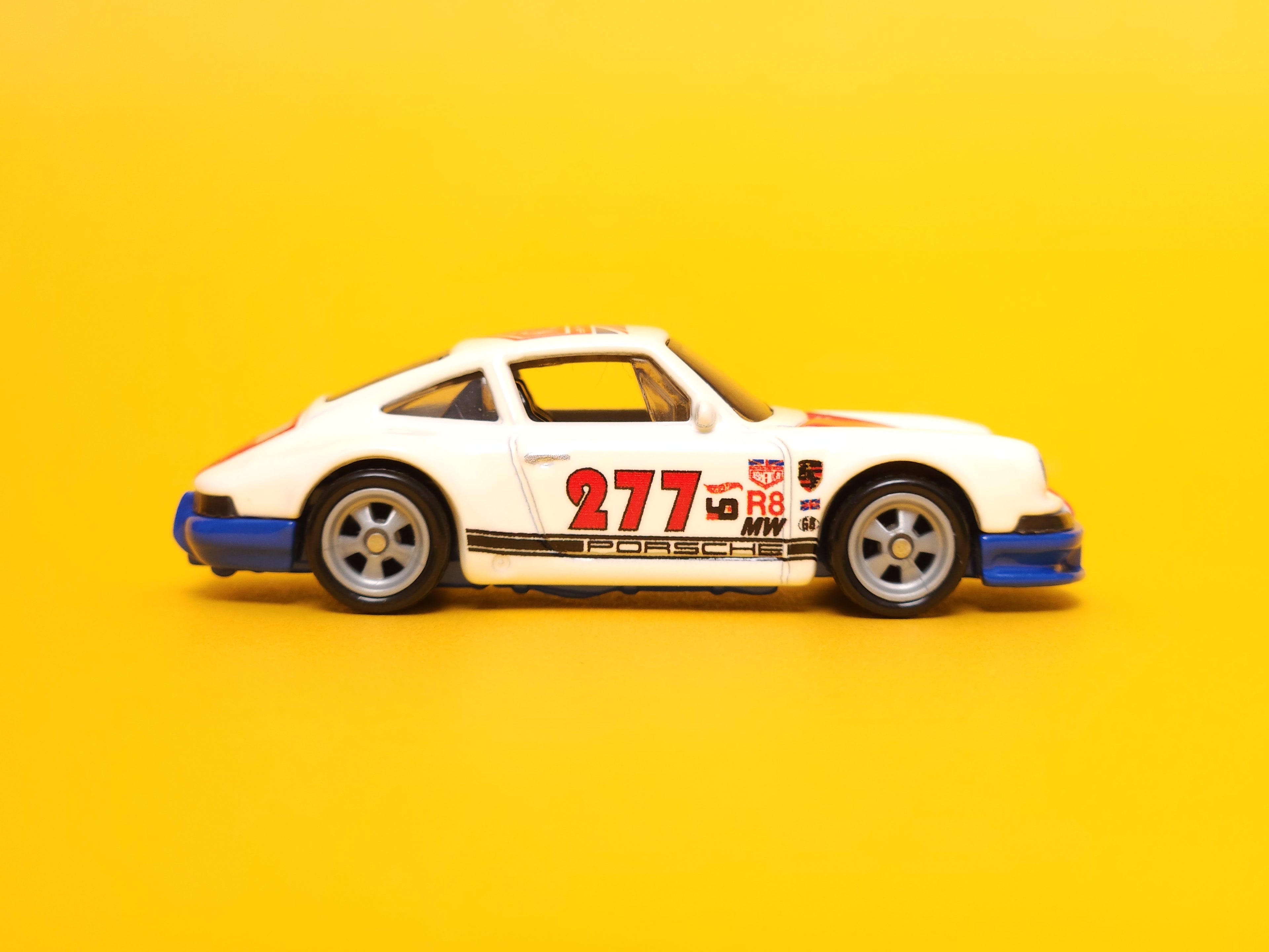 '71 Porsche 911: Urban Outlaw White & Blue – 2020 Mattel Hot Wheels Premium