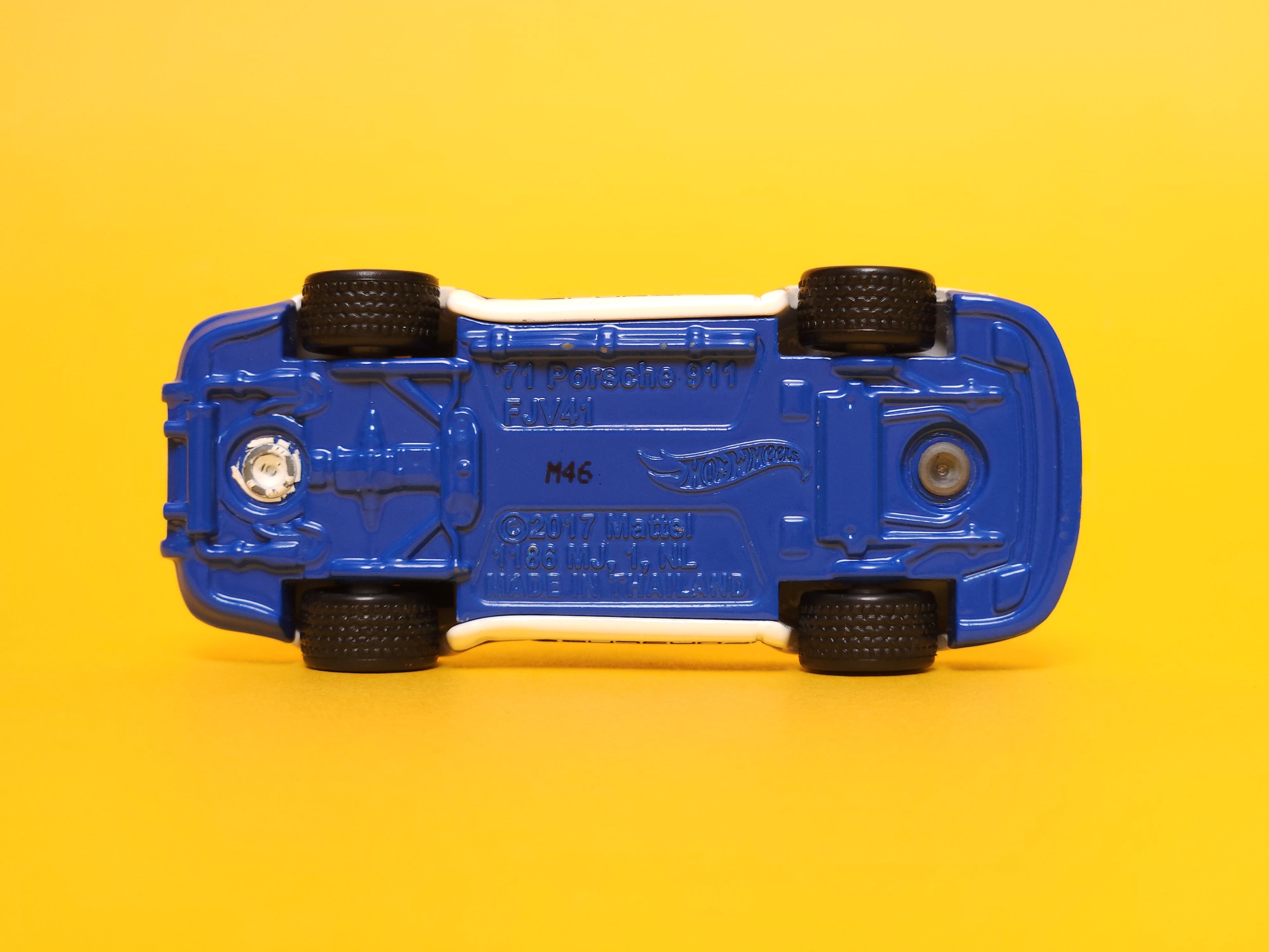 '71 Porsche 911: Urban Outlaw White & Blue – 2020 Mattel Hot Wheels Premium