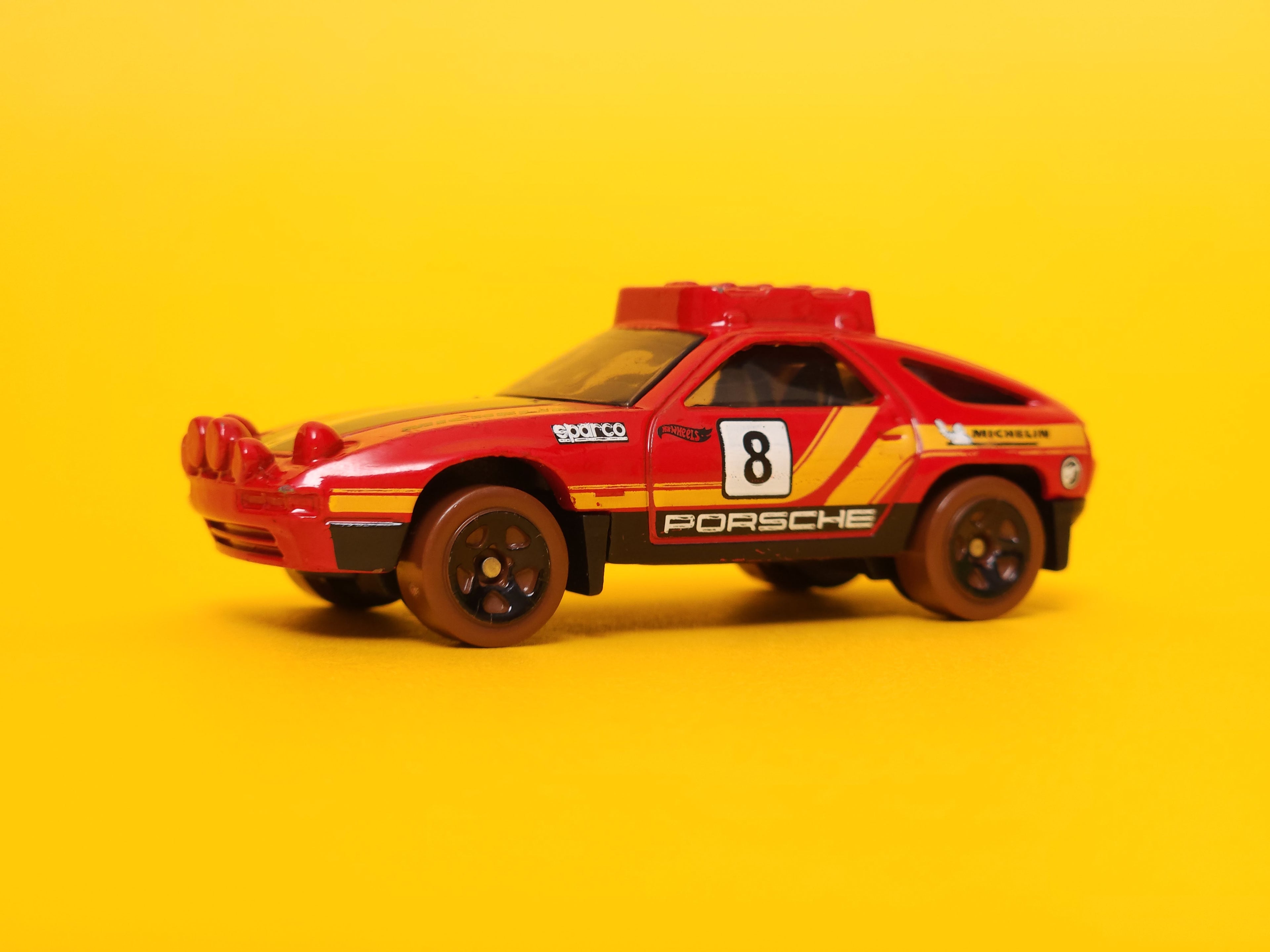 Porsche 928S Safari: Red – 2024 Mattel Hot Wheels Basic Treasure Hunt