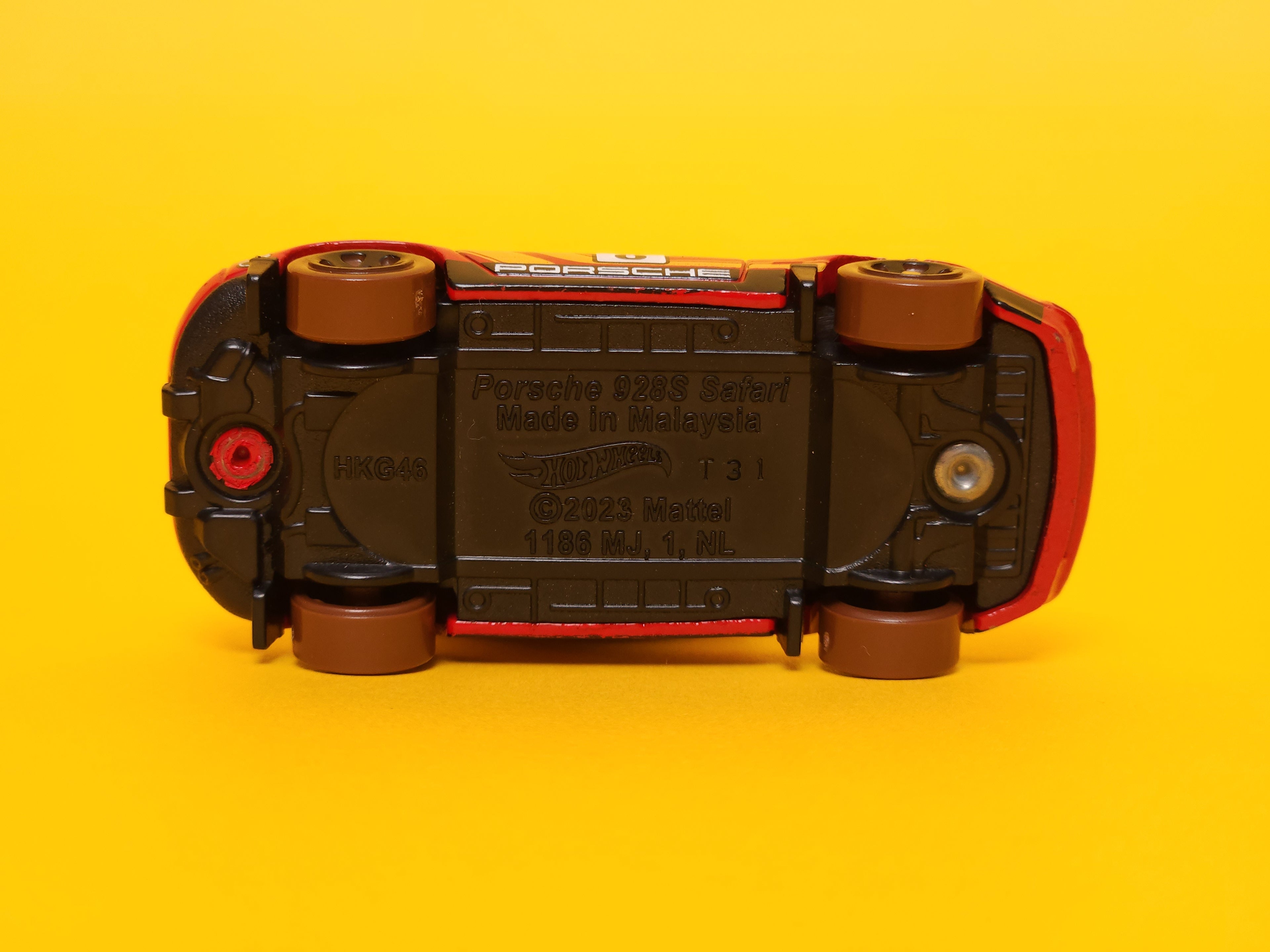 Porsche 928S Safari: Red – 2024 Mattel Hot Wheels Basic Treasure Hunt