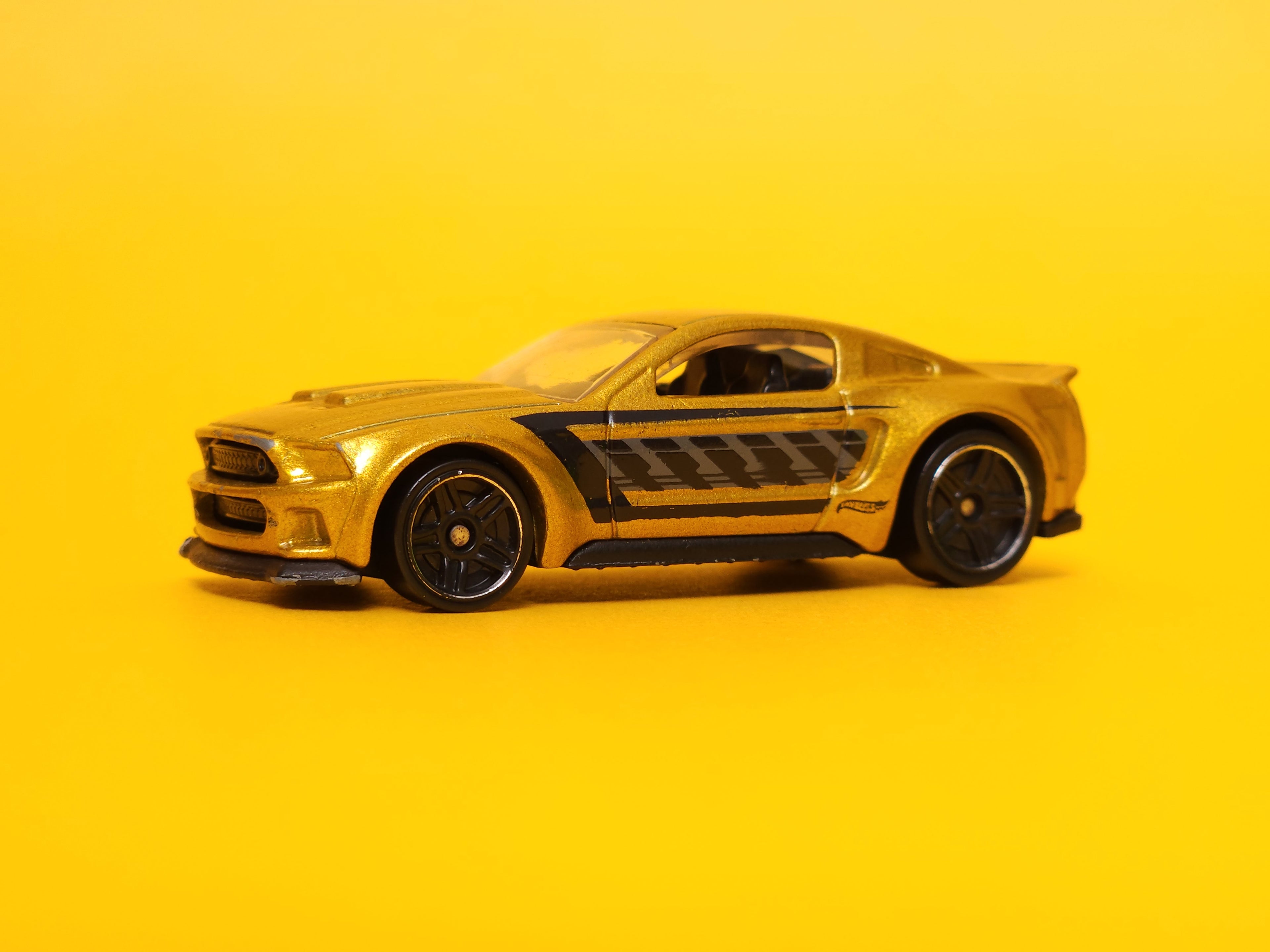 2014 Custom Mustang: Metalflake Gold – 2015 Mattel Hot Wheels Basic