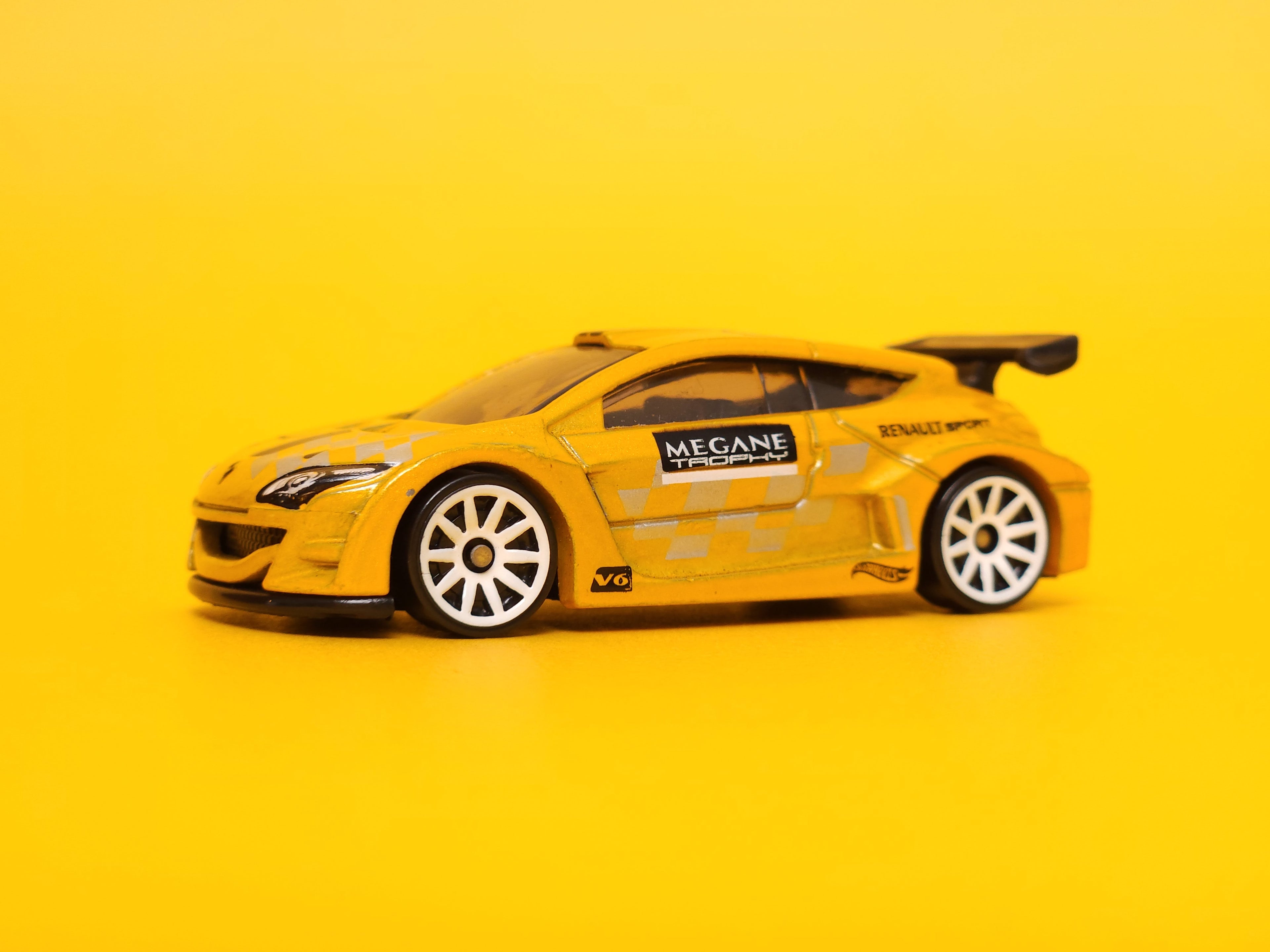 Mégane Trophy: Yellow – 2024 Mattel Hot Wheels Basic