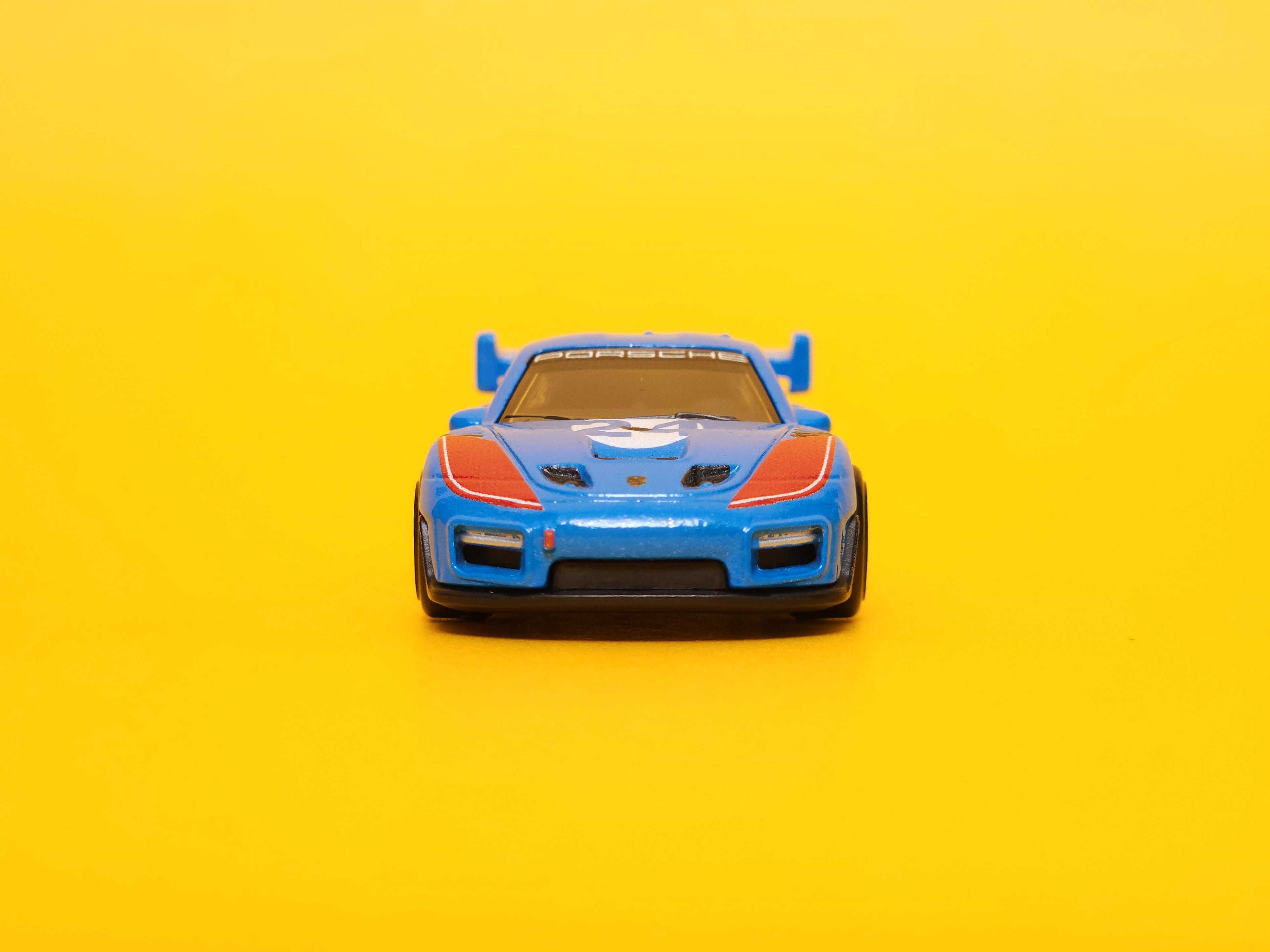 Porsche 935: Metalflake Blue – 2024 Mattel Hot Wheels Silver