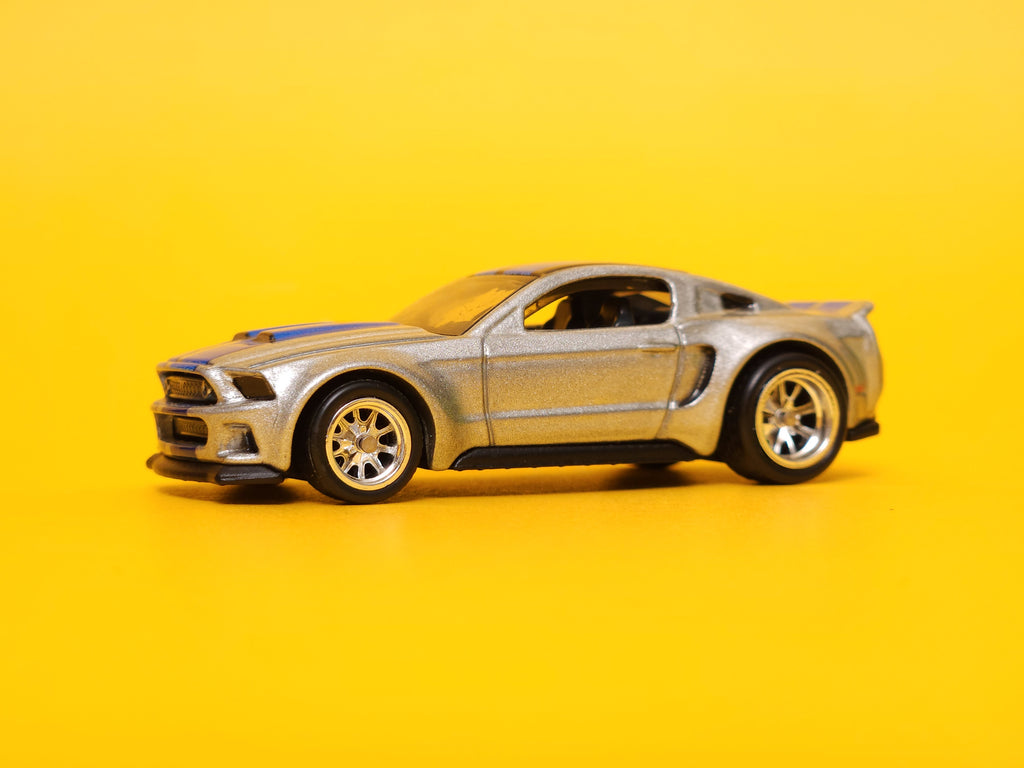 2014 Custom Mustang: Need For Speed Metalflake Ingot Silver – 2014 Mattel Hot Wheels Premium 1st Edition