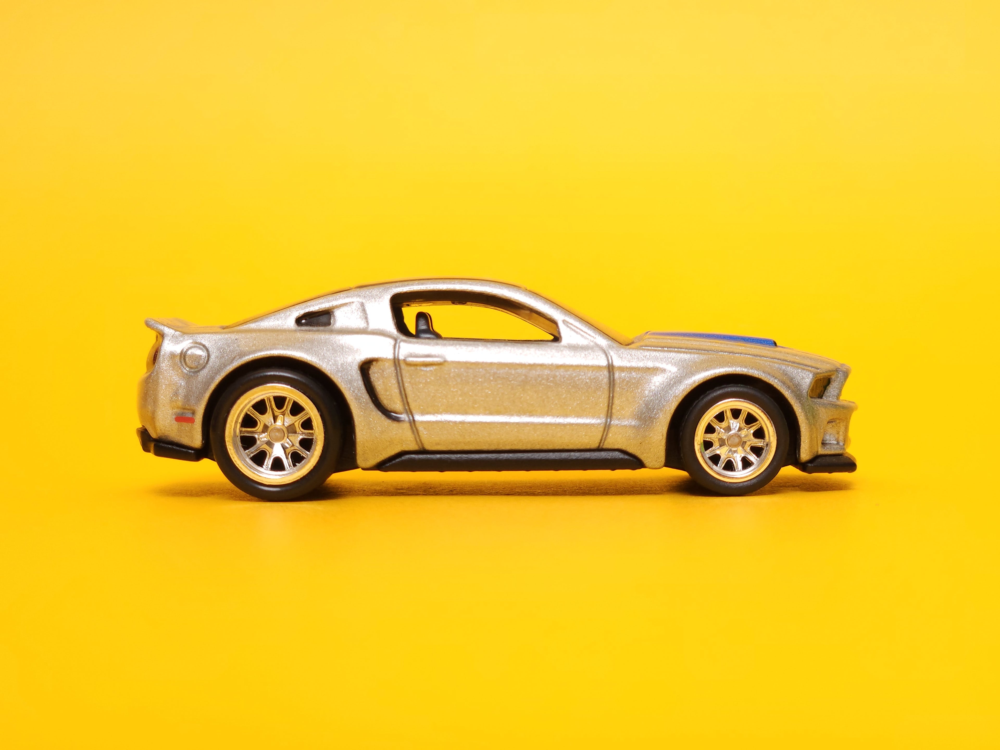 2014 Custom Mustang: Need For Speed Metalflake Ingot Silver – 2014 Mattel Hot Wheels Premium 1st Edition