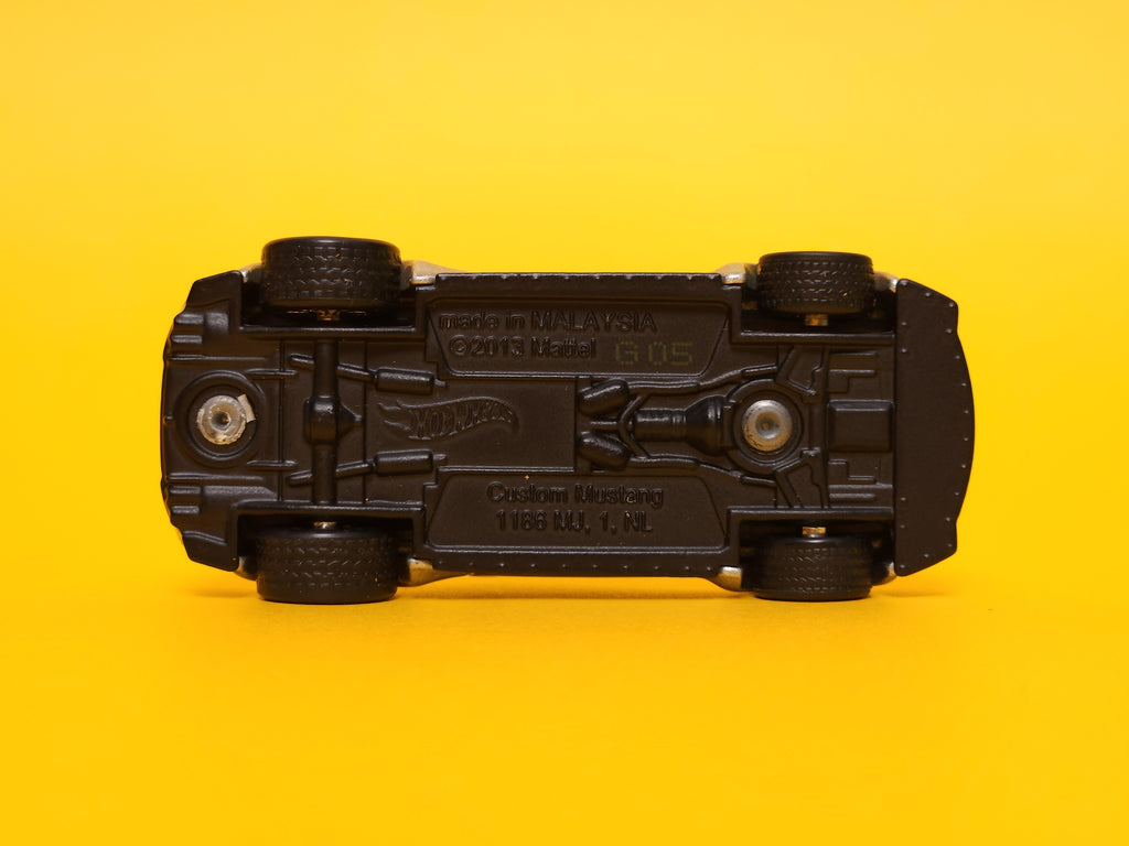 2014 Custom Mustang: Need For Speed Metalflake Ingot Silver – 2014 Mattel Hot Wheels Premium 1st Edition