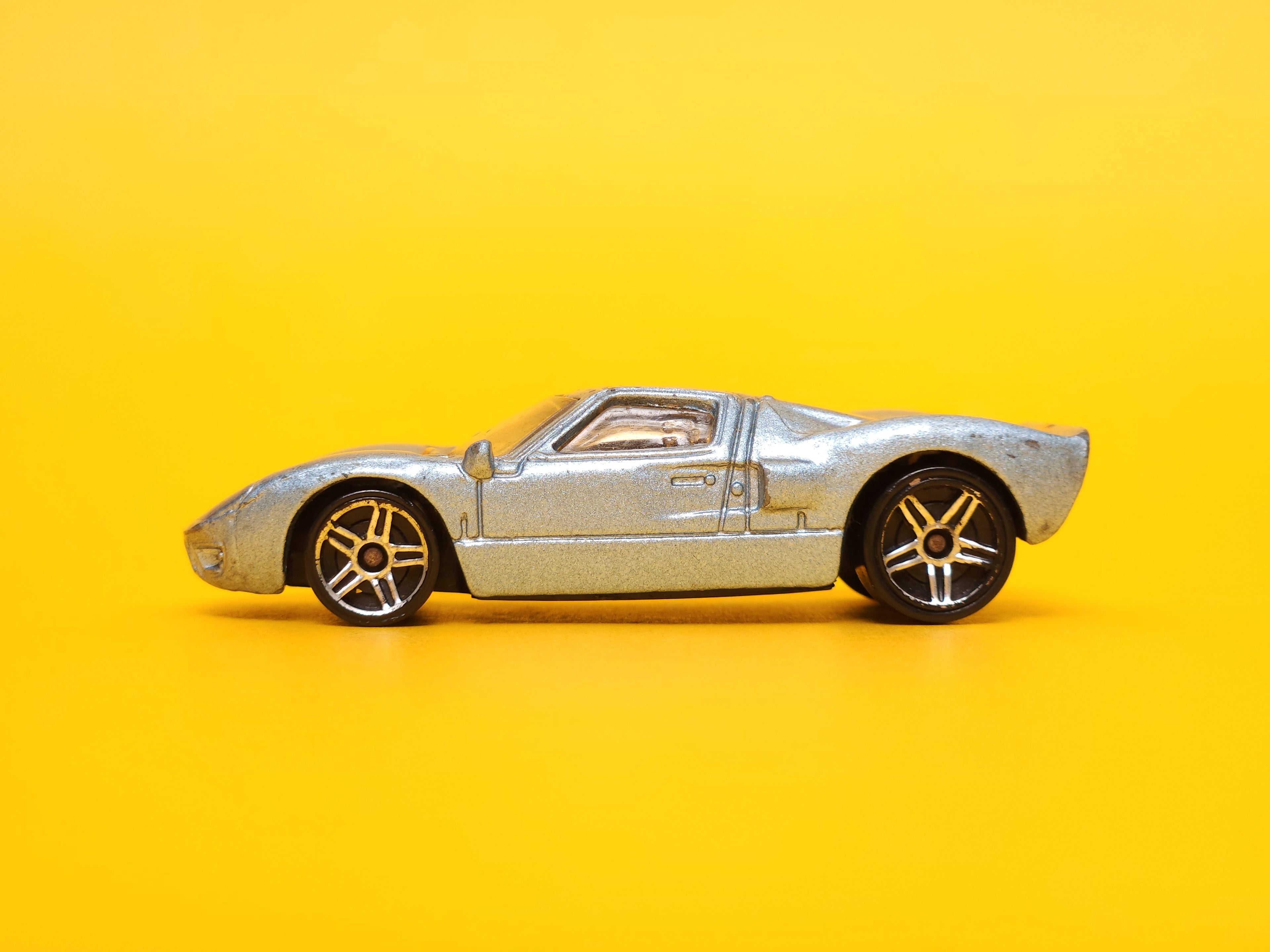 Ford GT-40: Light Blue – 2005 Mattel Hot Wheels Basic
