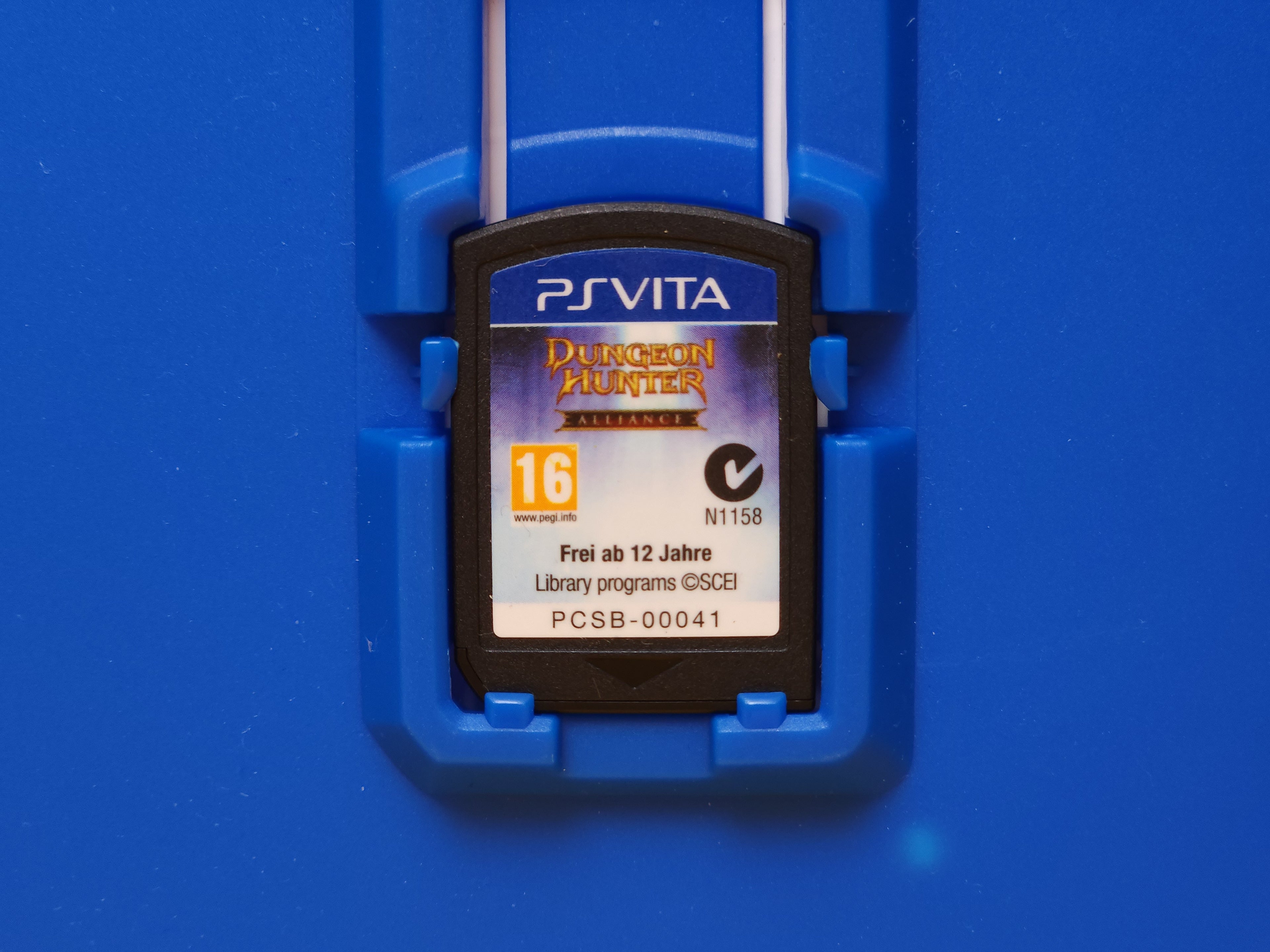 Dungeon Hunter: Alliance – 2012 PlayStation Vita