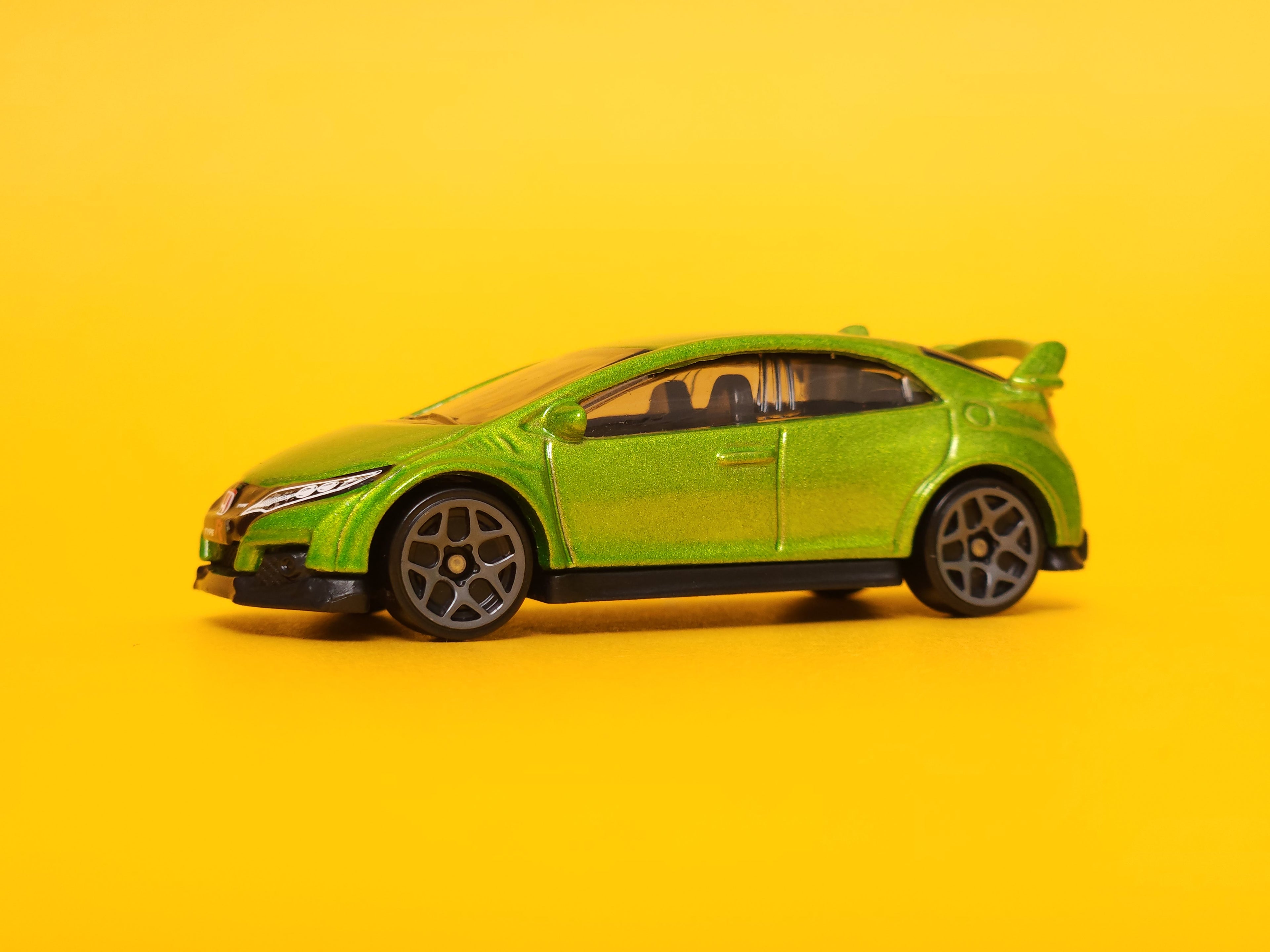 2016 Honda Civic Type R: Metalflake Energy Green – 2024 Mattel Hot Wheels Basic