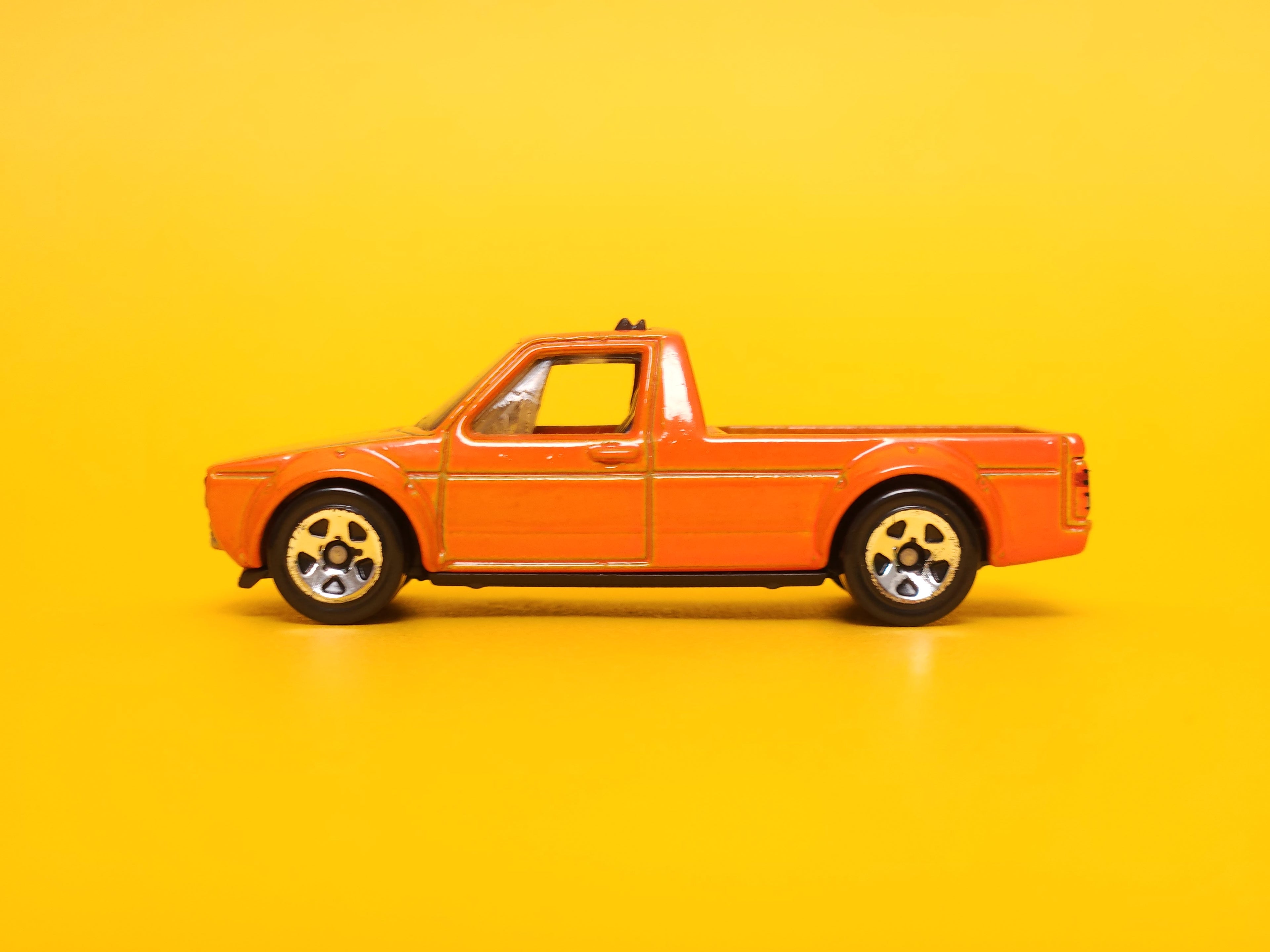 Volkswagen Caddy: Orange – 2015 Mattel Hot Wheels Basic 1st Edition