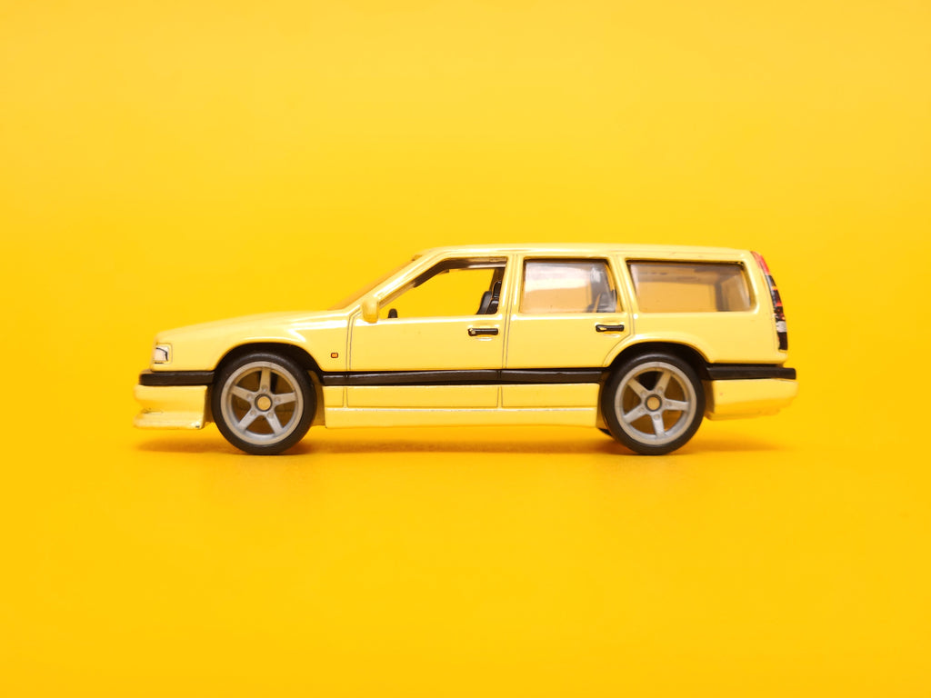 Volvo 850 Estate: Cream Yellow – 2021 Mattel Hot Wheels Premium