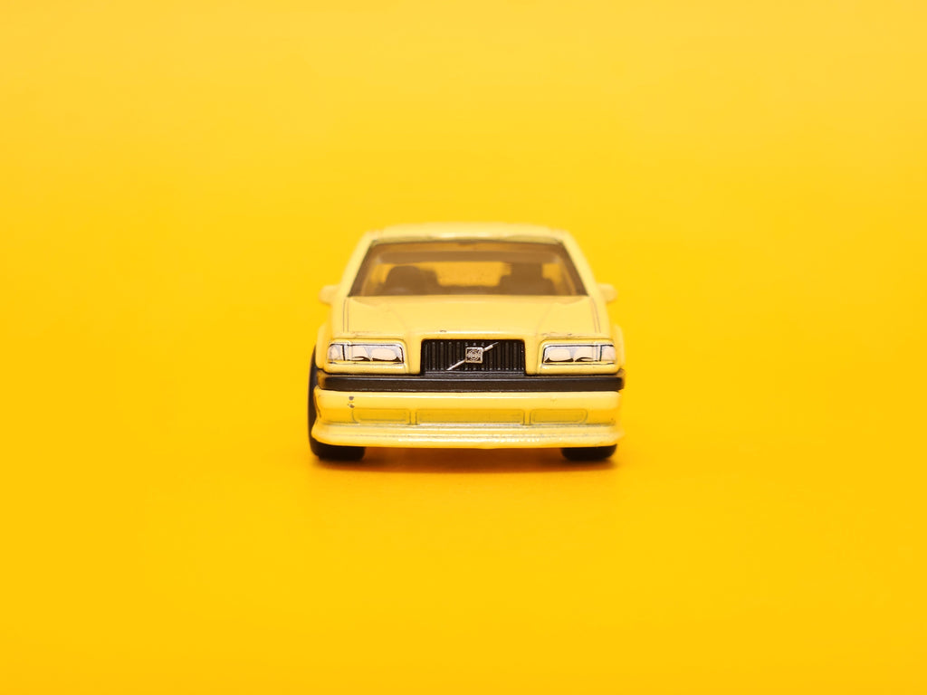 Volvo 850 Estate: Cream Yellow – 2021 Mattel Hot Wheels Premium
