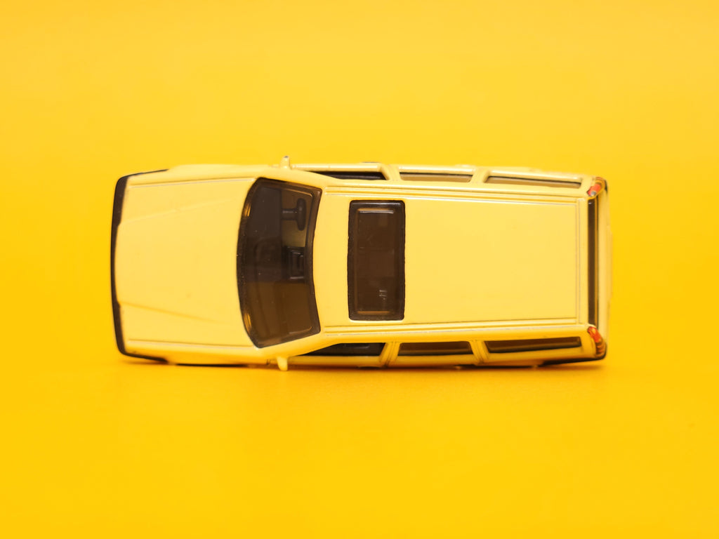 Volvo 850 Estate: Cream Yellow – 2021 Mattel Hot Wheels Premium