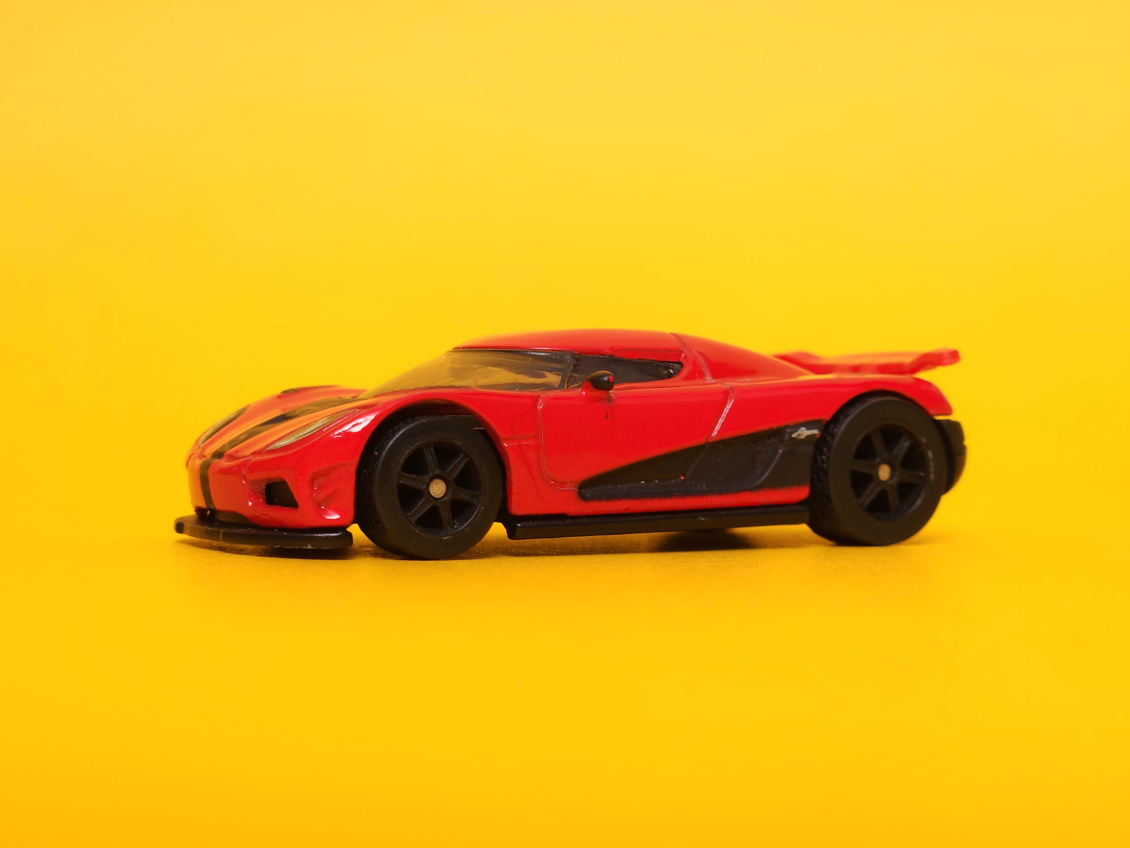 Koenigsegg CCX: Need For Speed Red – 2014 Mattel Hot Wheels Premium 1st Edition