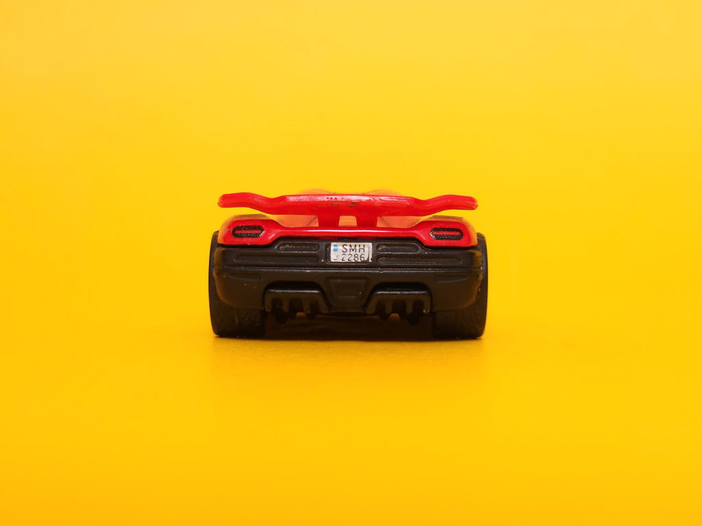 Koenigsegg CCX: Need For Speed Red – 2014 Mattel Hot Wheels Premium 1st Edition