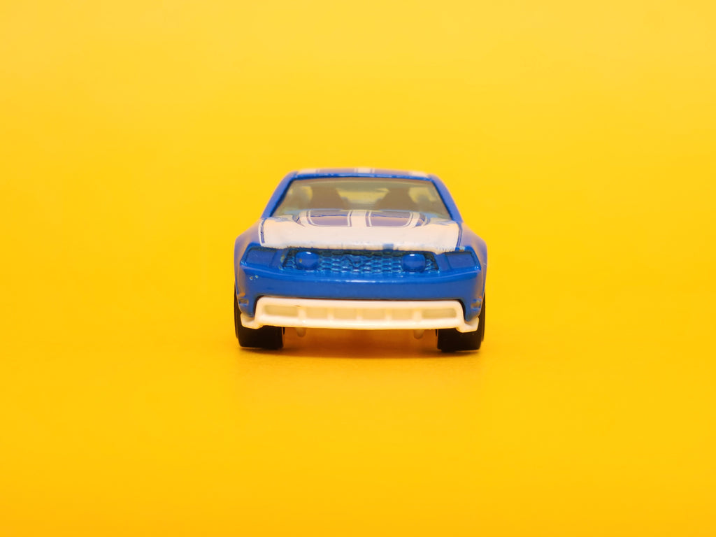 2010 Ford Mustang GT: Blue – 2010 Mattel Hot Wheels Basic