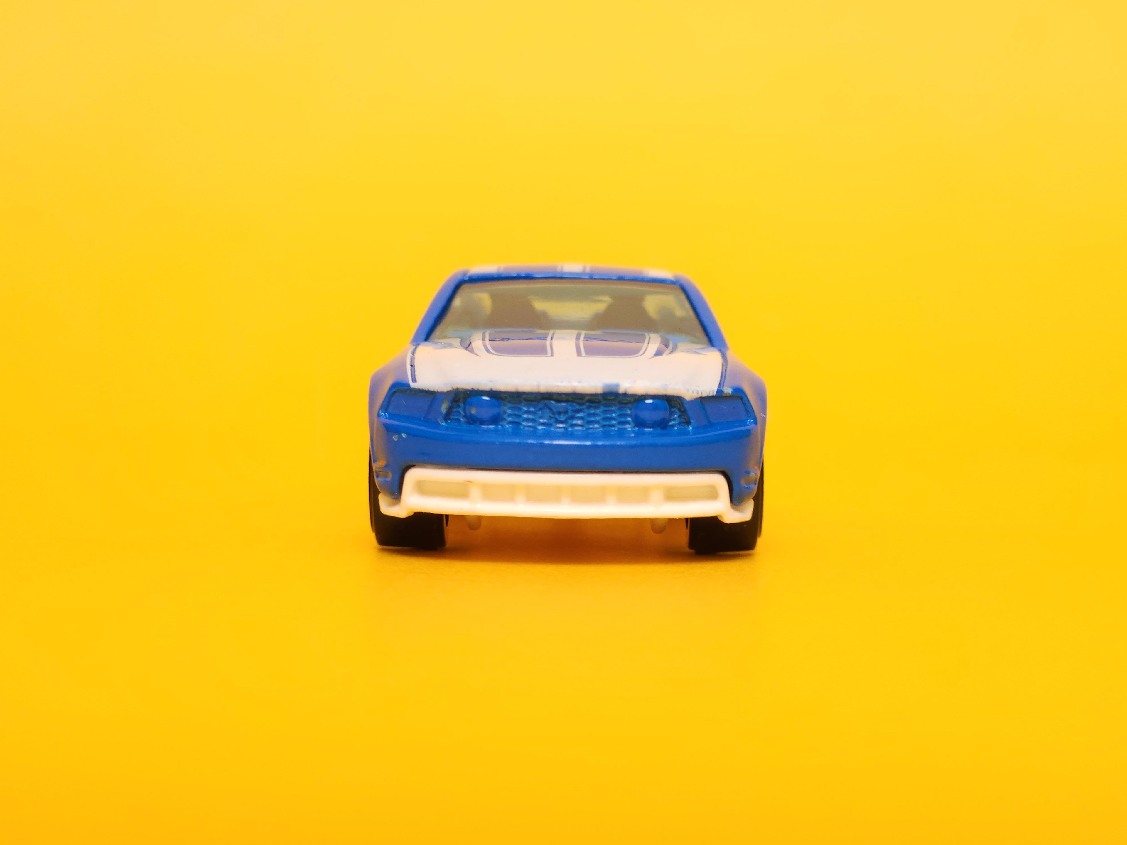 2010 Ford Mustang GT: Blue – 2010 Mattel Hot Wheels Basic