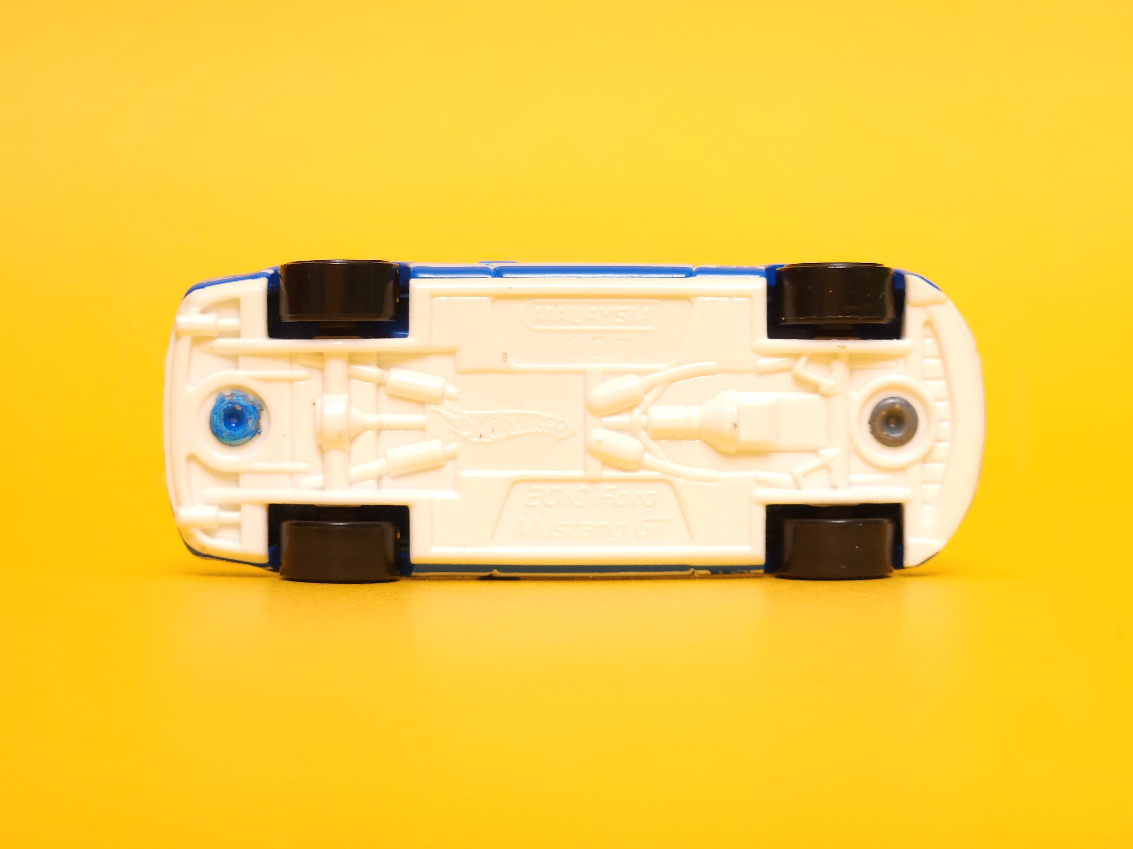 2010 Ford Mustang GT: Blue – 2010 Mattel Hot Wheels Basic