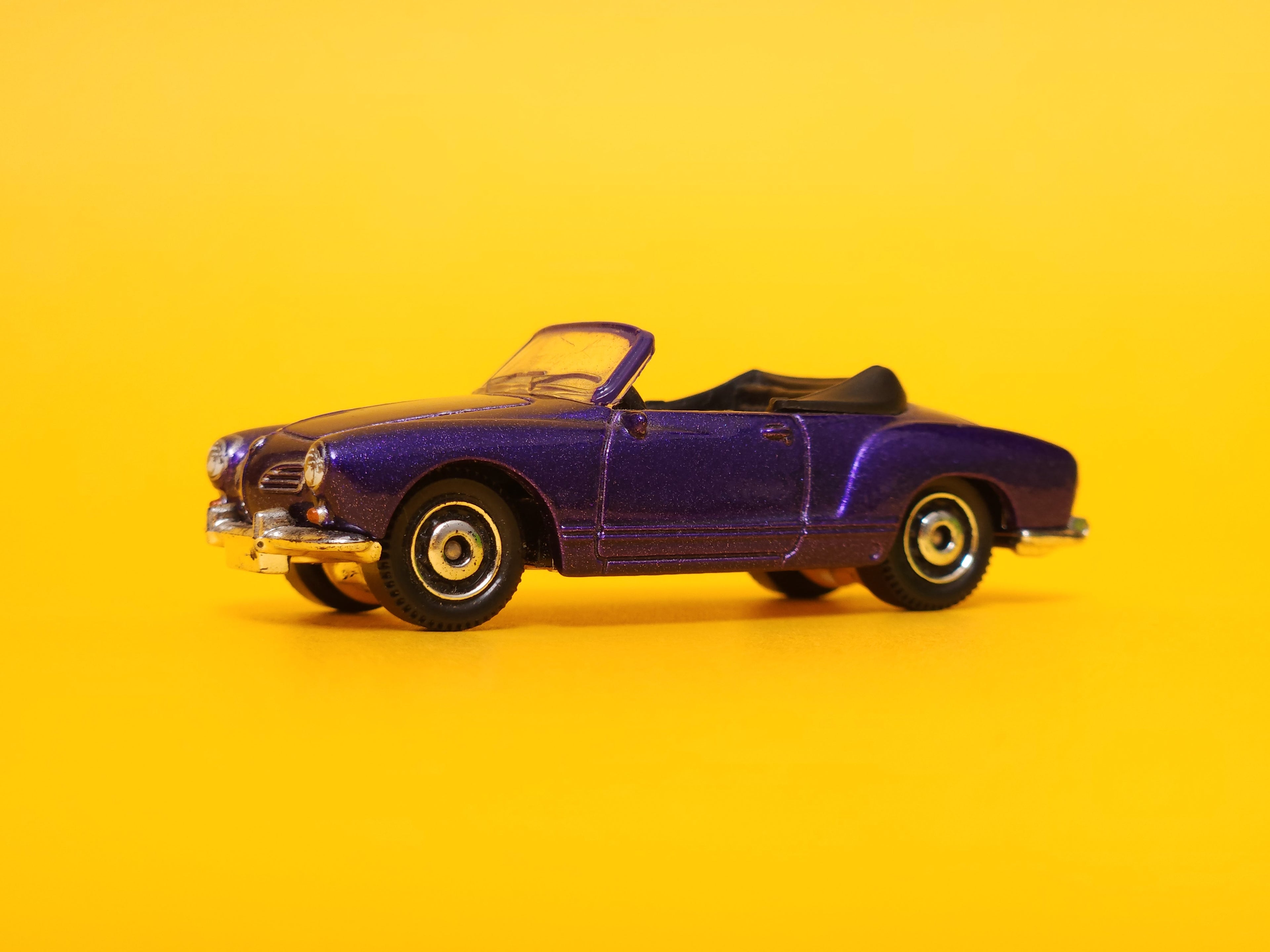 Type 14 Karmann Ghia Conv't - 1969: Metalflake Purple – 2010 Mattel Matchbox Basic