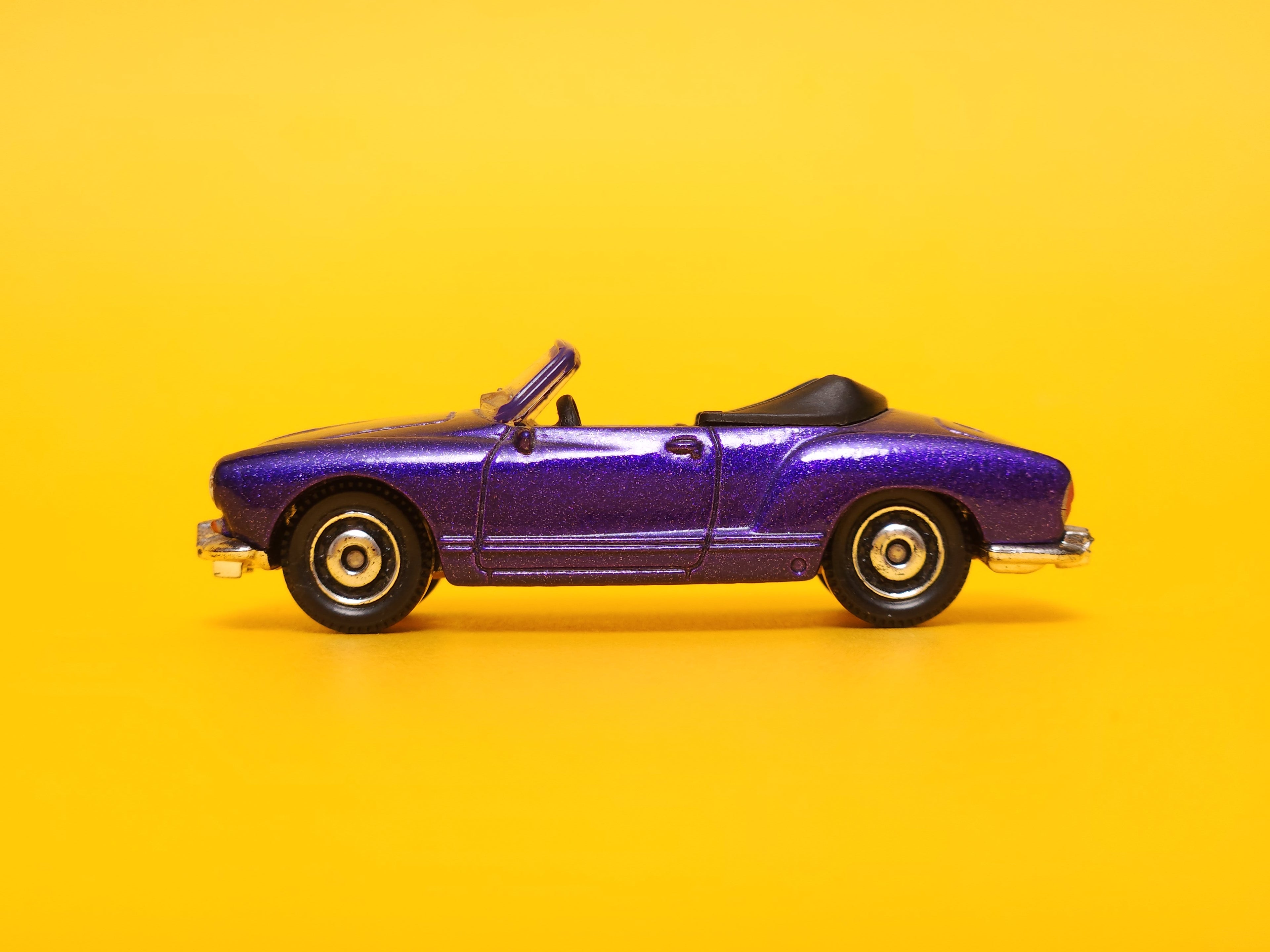 Type 14 Karmann Ghia Conv't - 1969: Metalflake Purple – 2010 Mattel Matchbox Basic