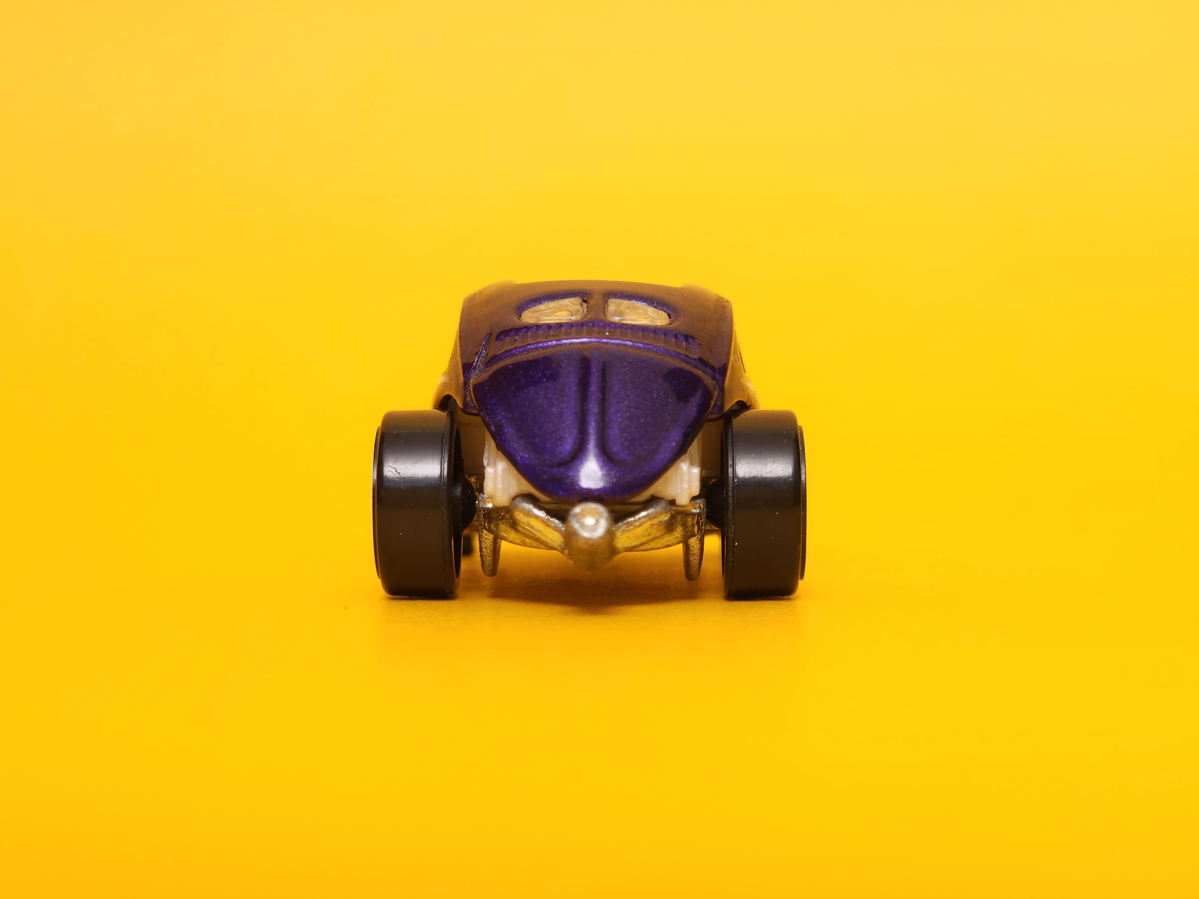 Custom Volkswagen Beetle: Metalflake Purple – 2009 Mattel Hot Wheels Basic