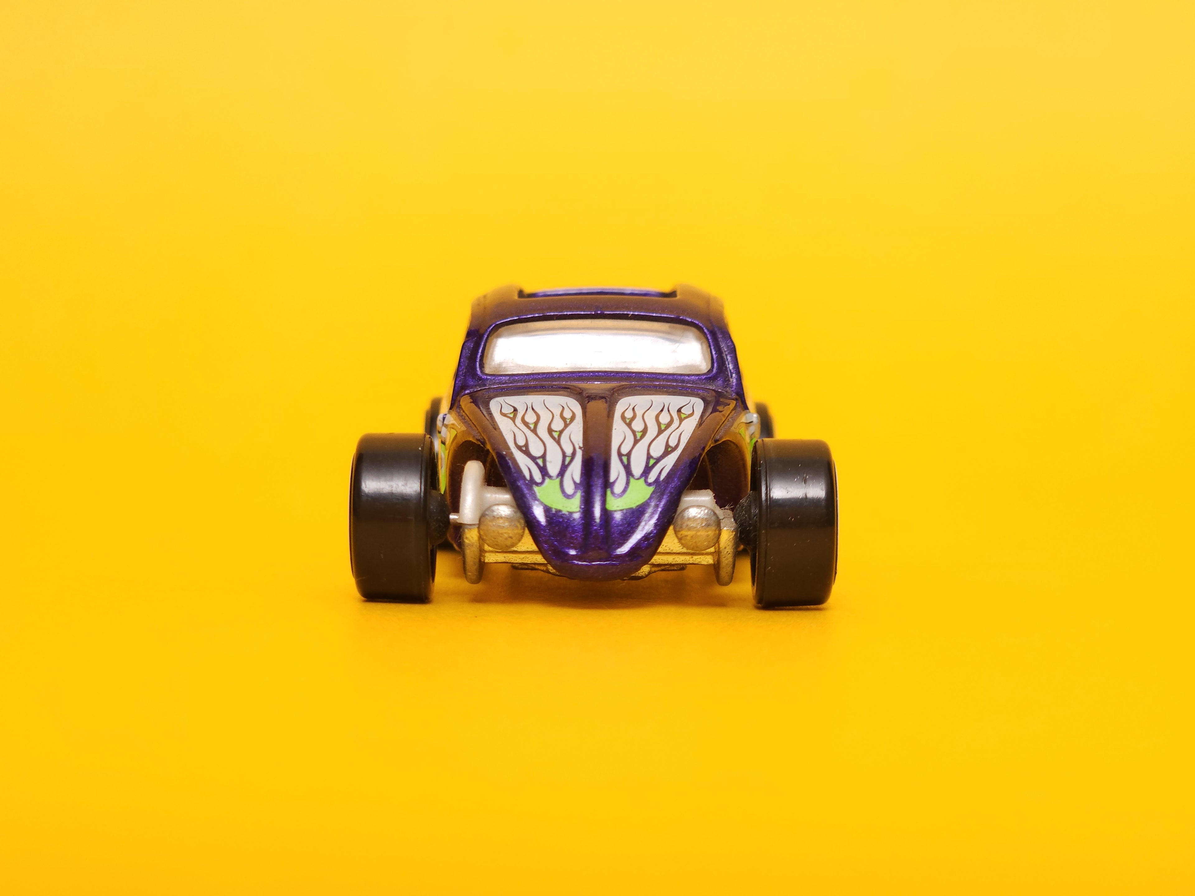 Custom Volkswagen Beetle: Metalflake Purple – 2009 Mattel Hot Wheels Basic