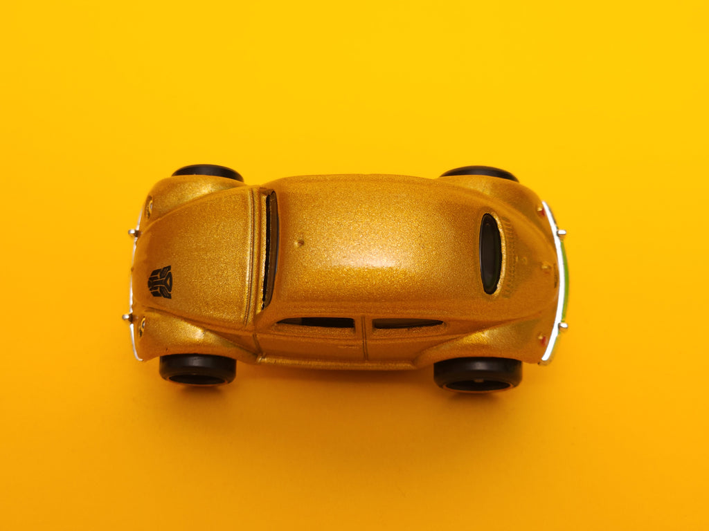 Volkswagen Beetle: Bumblebee Metalflake gold – 2024 Mattel Hot Wheels Basic