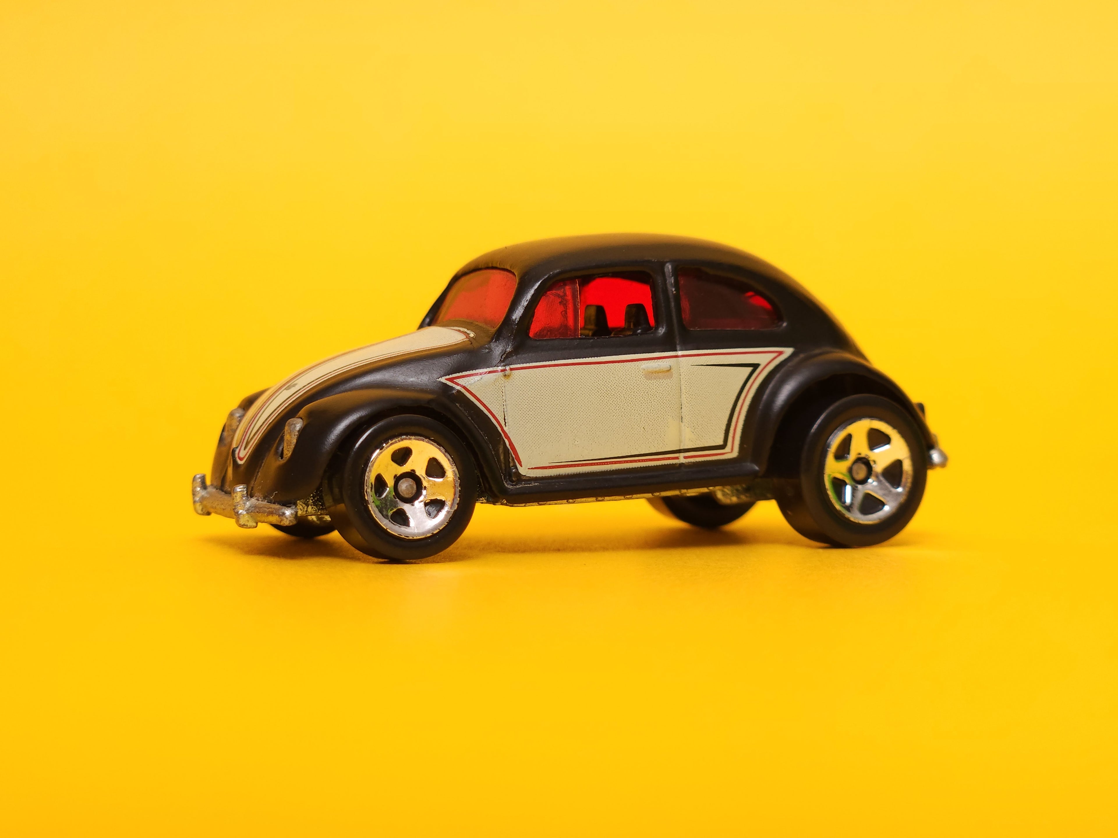 Volkswagen Beetle: Matte Black – 2008 Mattel Hot Wheels Basic
