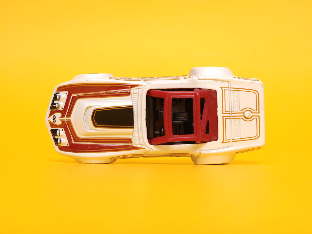 '69 Corvette Racer: Valentine's Day White – 2025 Mattel Hot Wheels Basic