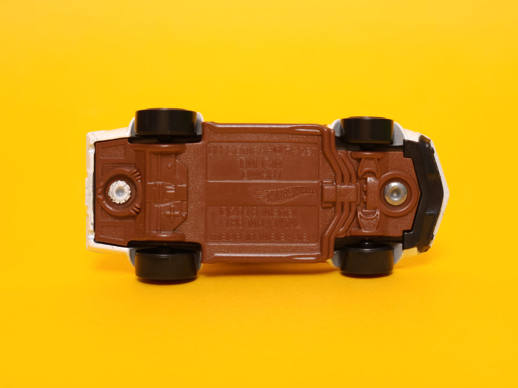 '69 Corvette Racer: Valentine's Day White – 2025 Mattel Hot Wheels Basic