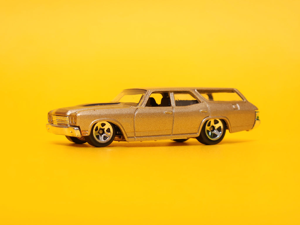 '70 Chevelle SS Wagon: Gold – 2009 Mattel Hot Wheels Basic 1st Edition