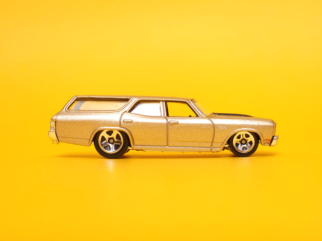 '70 Chevelle SS Wagon: Gold – 2009 Mattel Hot Wheels Basic 1st Edition