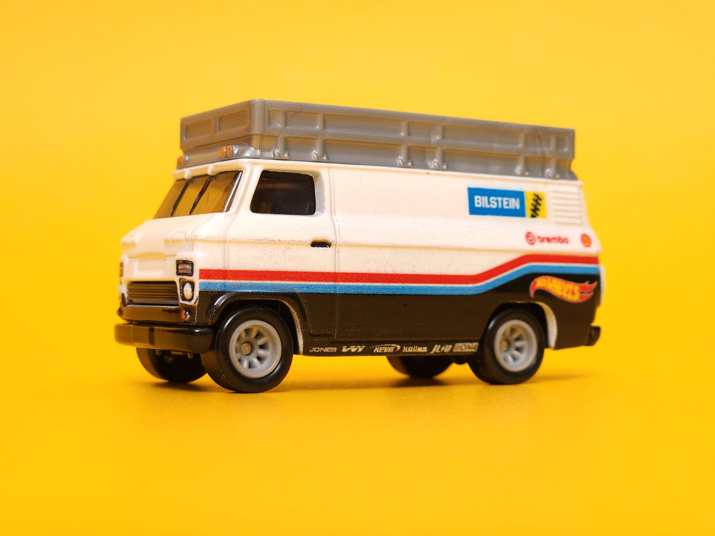 HW Rally Hauler: White – 2023 Mattel Hot Wheels Premium