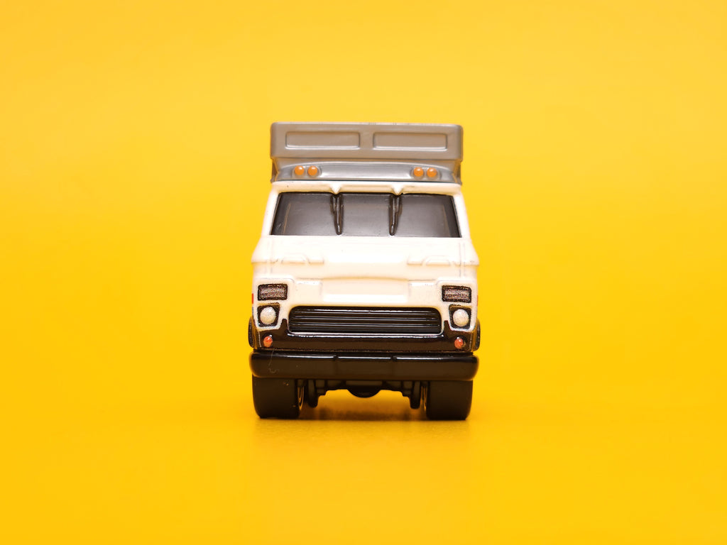 HW Rally Hauler: White – 2023 Mattel Hot Wheels Premium
