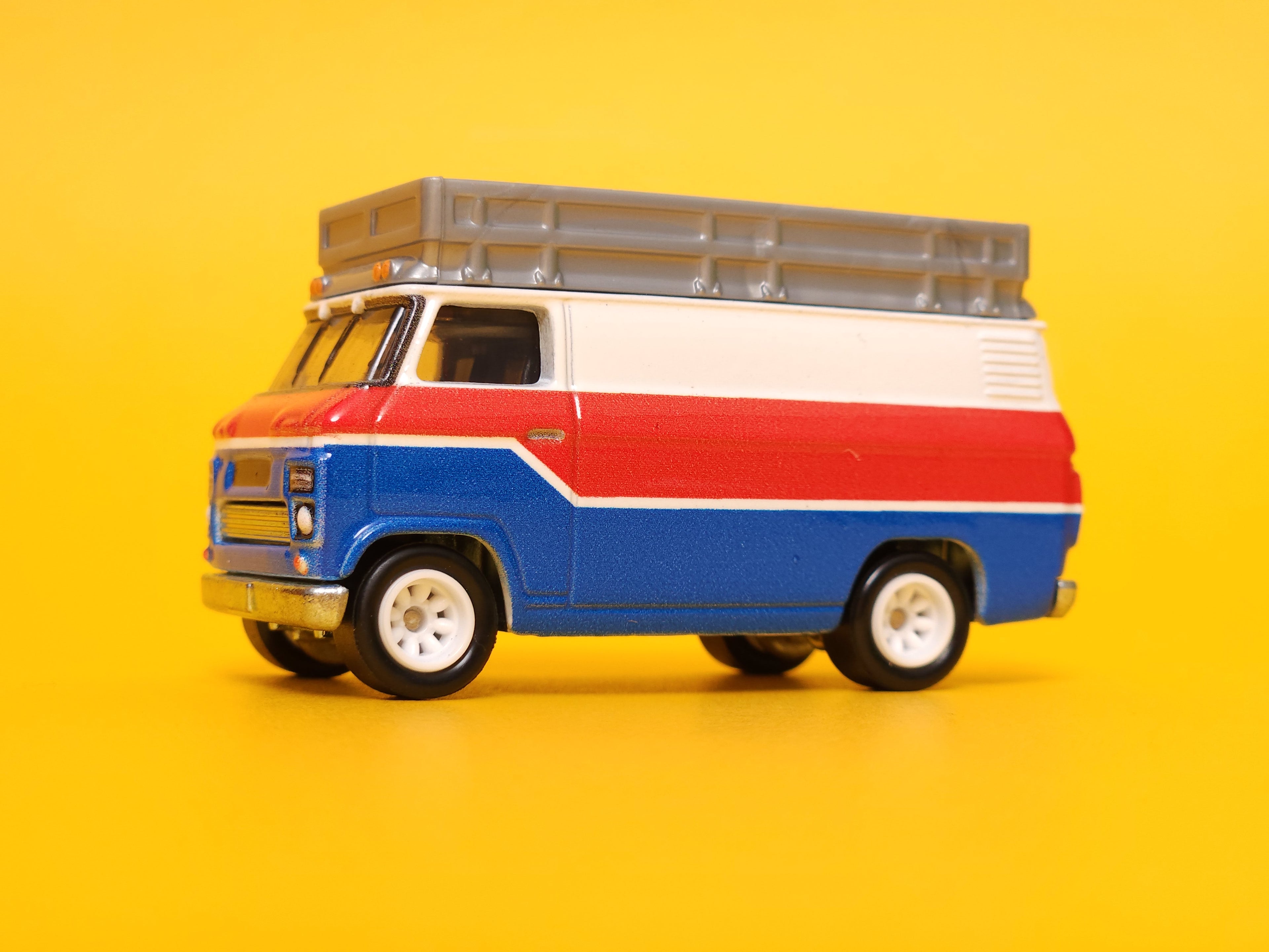 HW Rally Hauler: White – 2023 Mattel Hot Wheels Premium