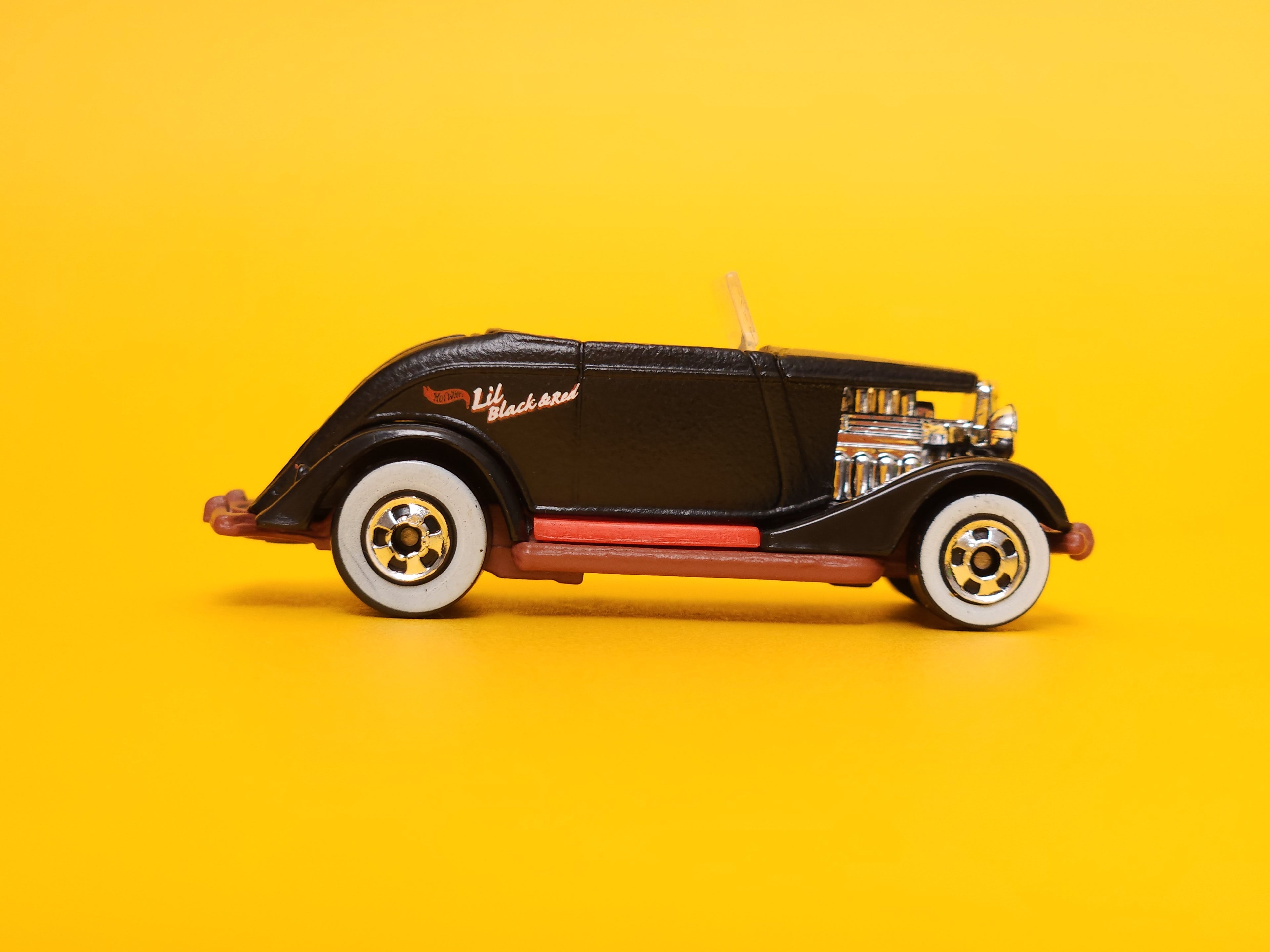 '33 Ford Roadster: Flat Black – 2001 Mattel Hot Wheels Basic