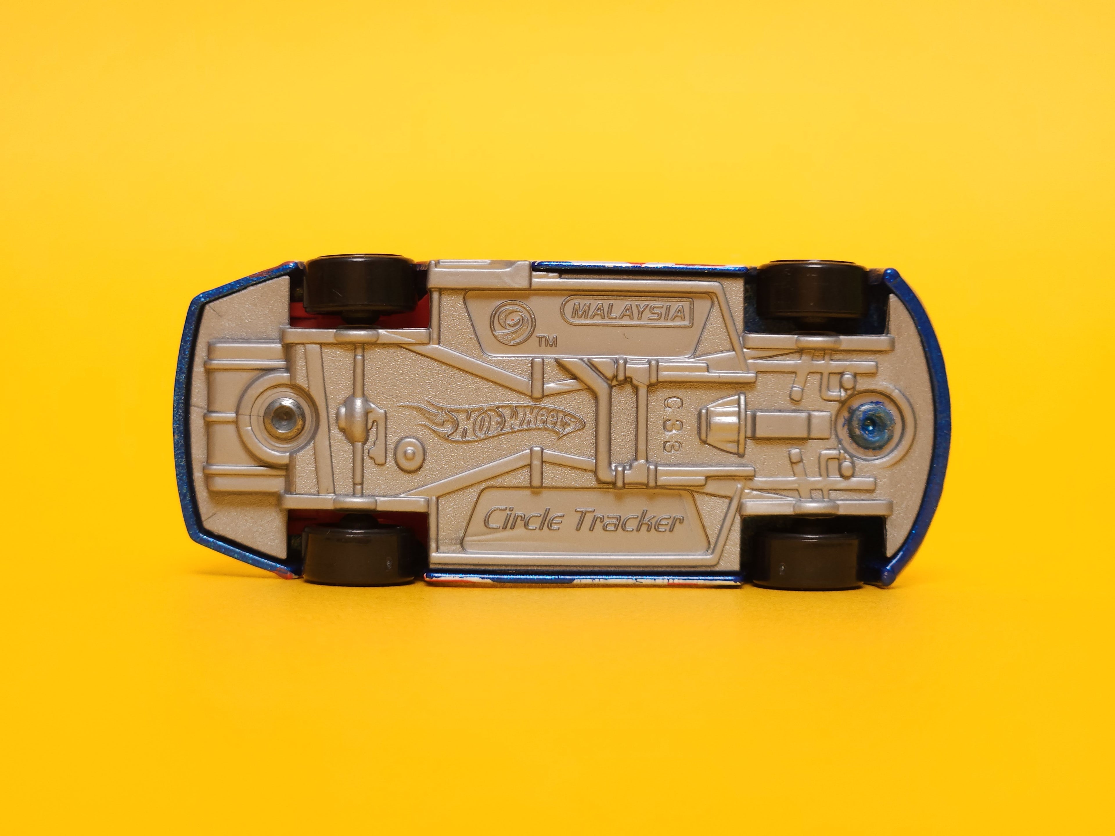Circle Tracker: Metallic Blue – 2010 Mattel Hot Wheels Basic